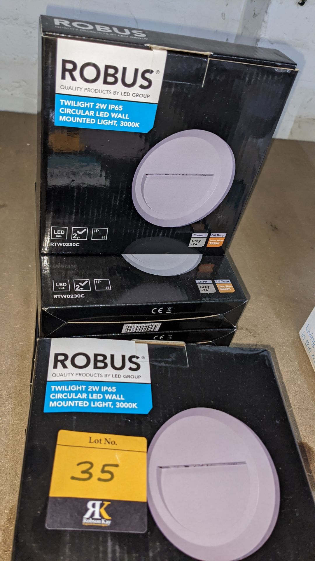 9 off Robus Twilight 2W IP65 circular LED wall mounted lights 3000K - Image 3 of 3