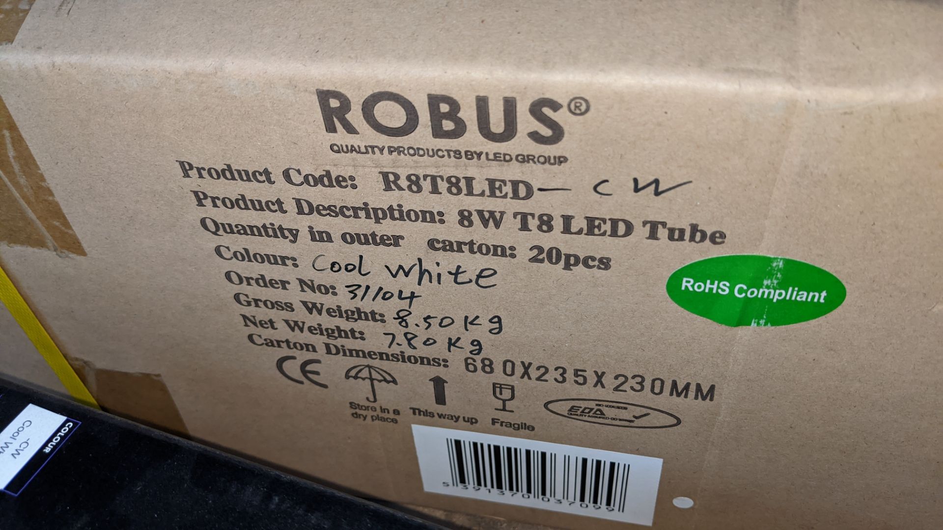 20 off Robus 8W T8 LED tubes, in cool white - Image 3 of 3