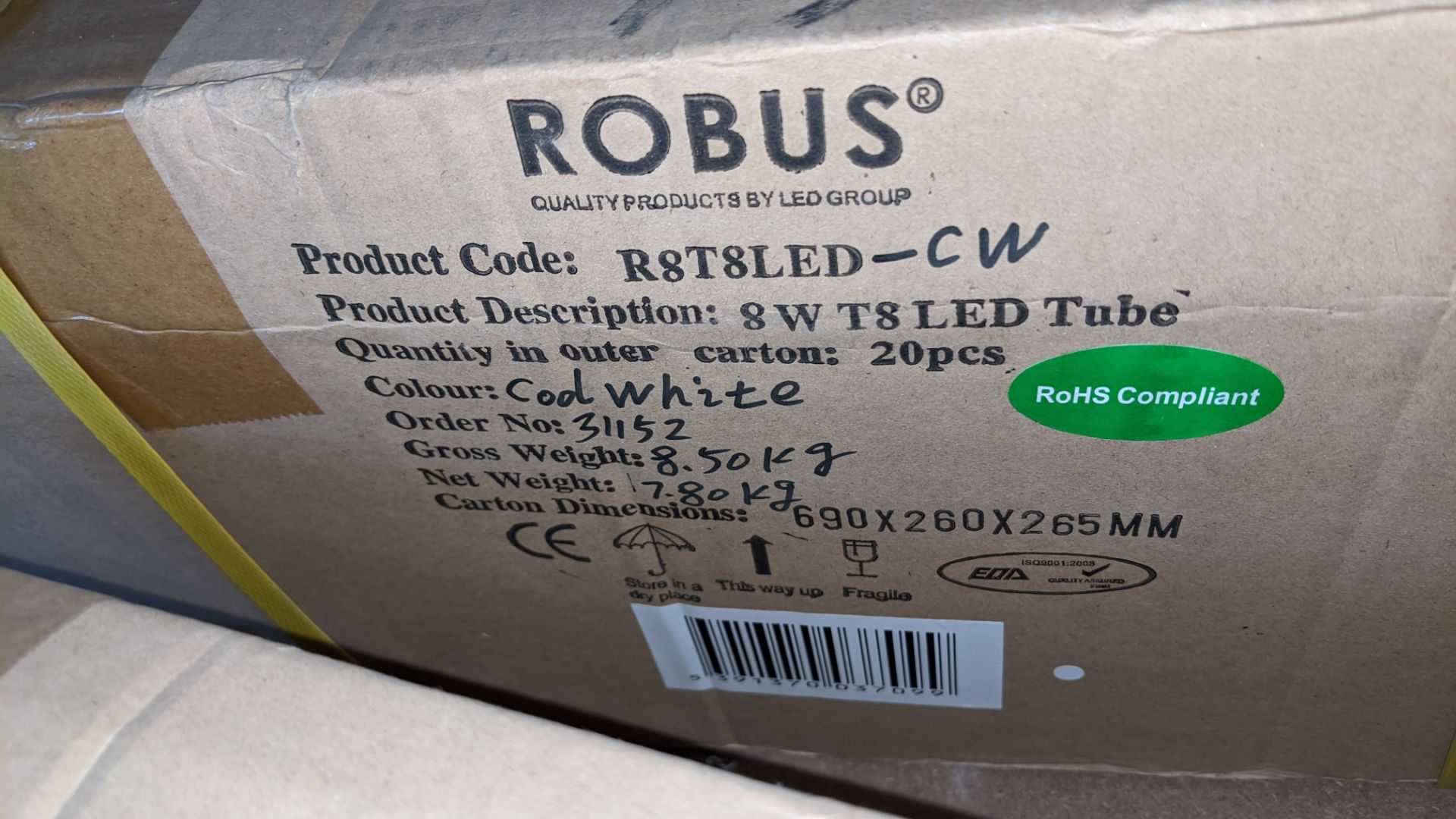 20 off Robus 8W T8 LED tubes, in cool white - Image 3 of 3
