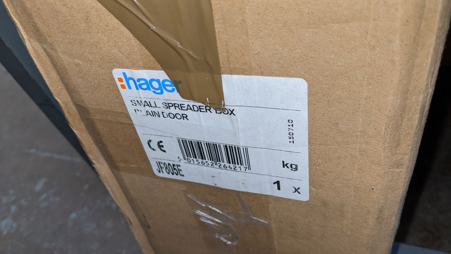 Hager metal main switch enclosure, with stickers, max external dimensions circa 900mm x 150mm - Image 4 of 4