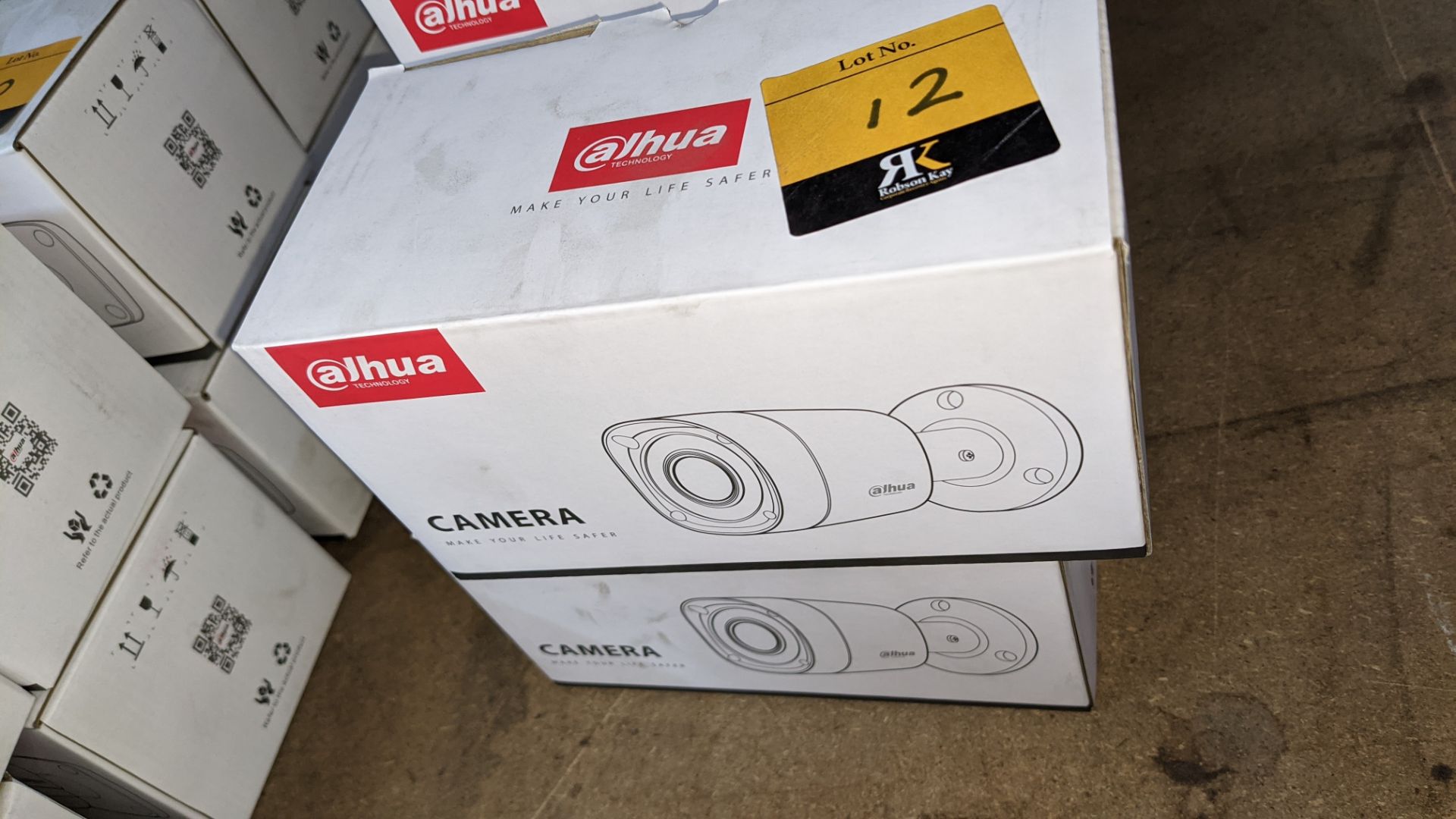 2 off Alhua HDCVI cameras model DH-HAC-HFW1200RMP