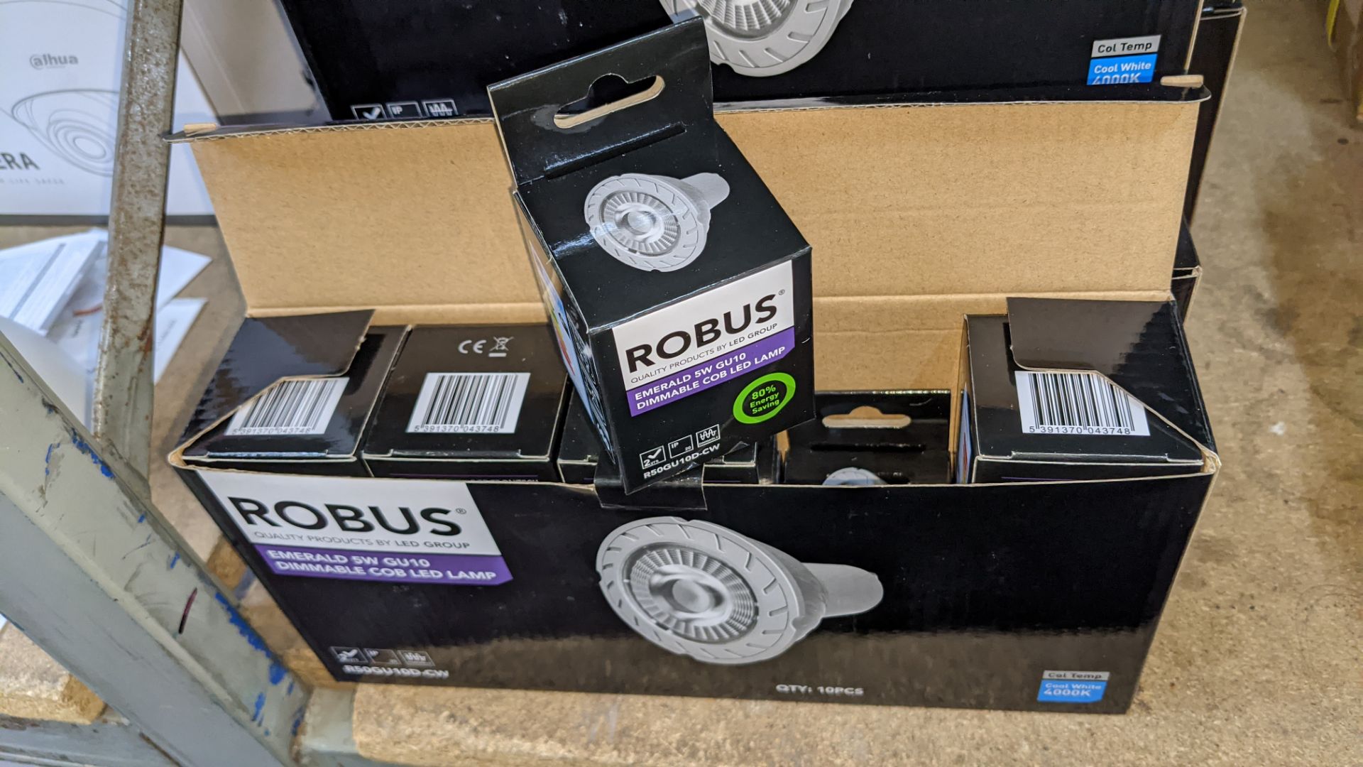 6 boxes each containing 10 off Robus Emerald 5W GU10 dimmable COB LED lamps (cool white 4000K) - Image 4 of 4