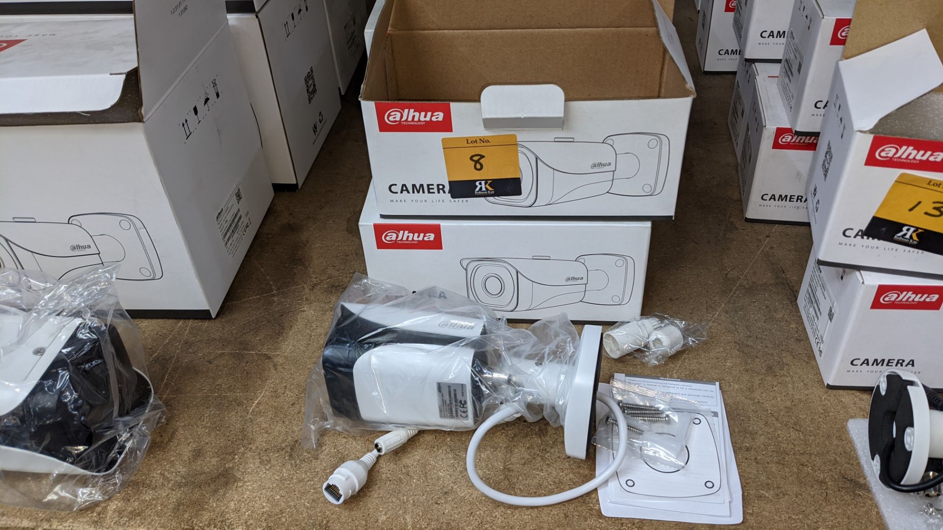 2 off Alhua IP cameras model DH-IPC-HFW4421EP