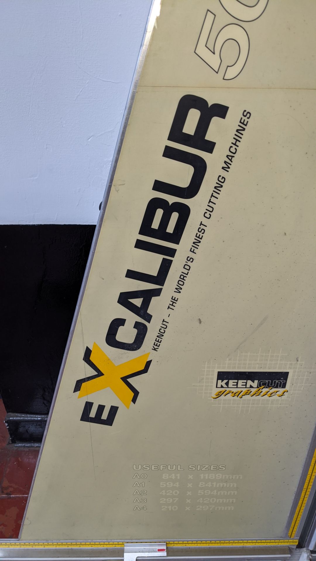 Keencut Excalibur 5000 twin cutting head guillotine, glass cutter, scorer, folder. - Image 3 of 10