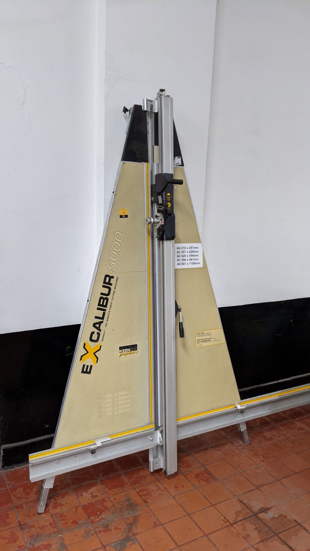 Keencut Excalibur 5000 twin cutting head guillotine, glass cutter, scorer, folder. - Image 2 of 10