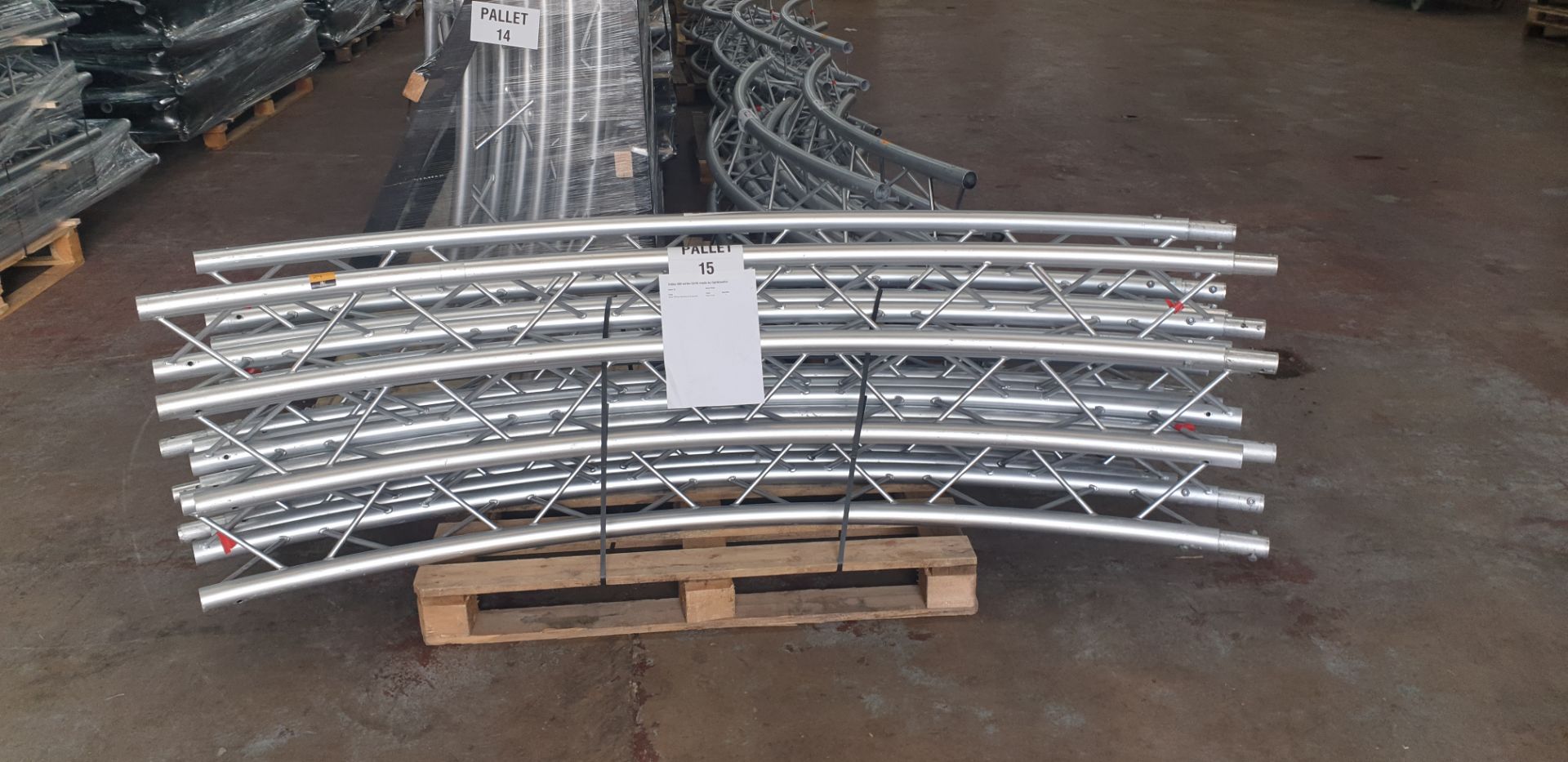 Optikinetics Trilite 200 Series 2" aluminium tube truss system in silver - Image 2 of 5