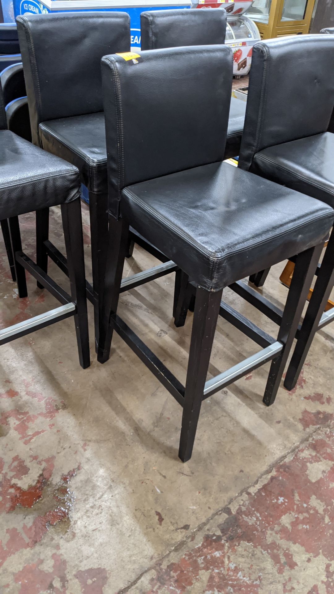 5 off black upholstered bar stools - Image 7 of 7