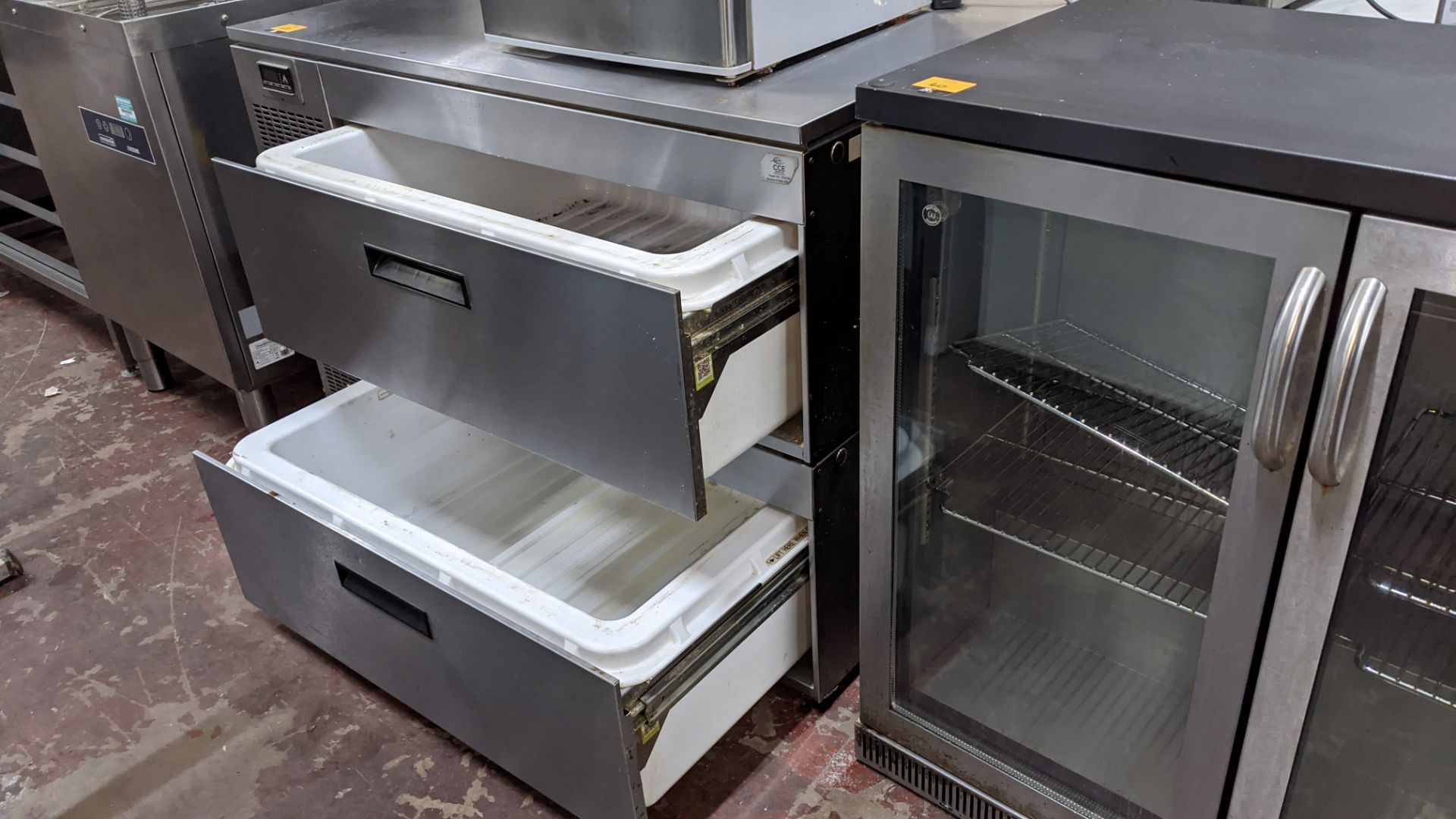 Refrigerated stainless steel prep cabinet with twin sliding drawers - suitable for stacking on top o - Image 5 of 5