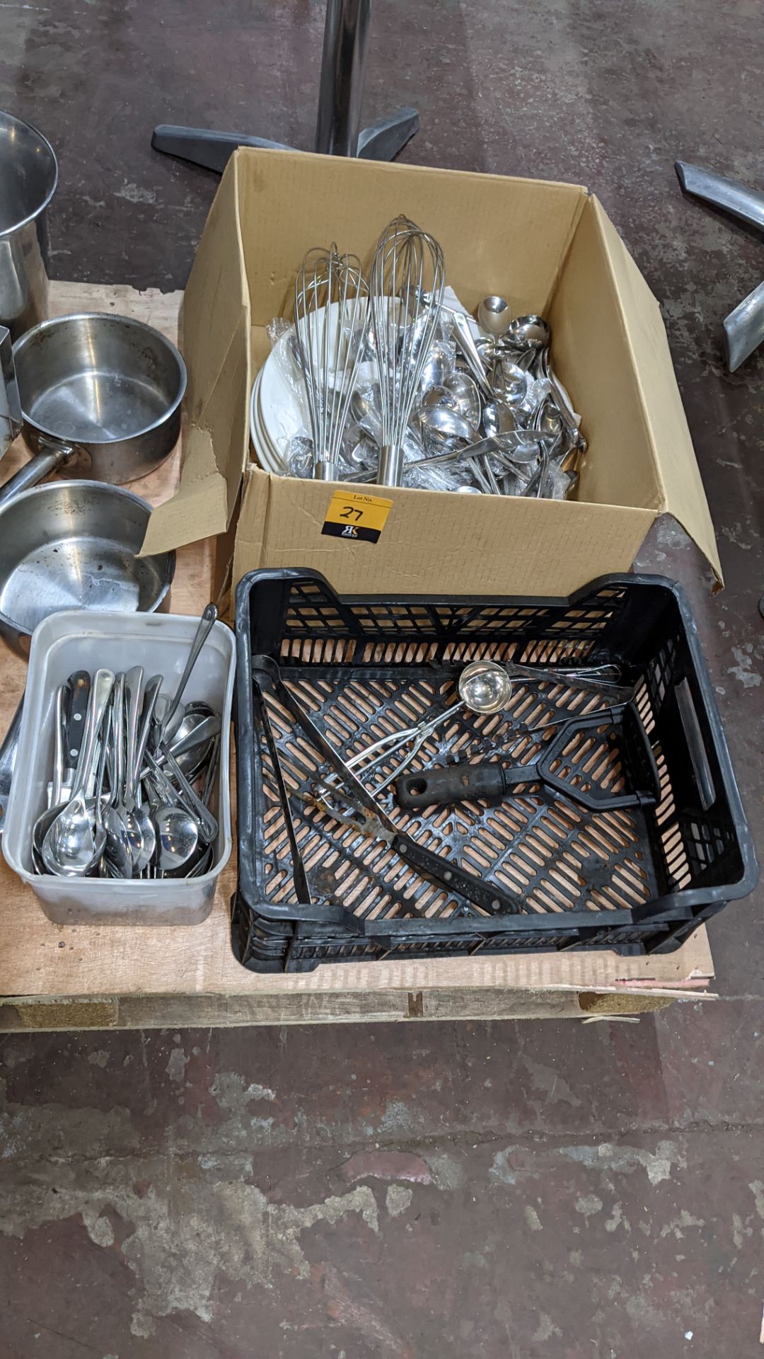 The contents of a pallet of assorted utensils & other catering related items - Image 5 of 5