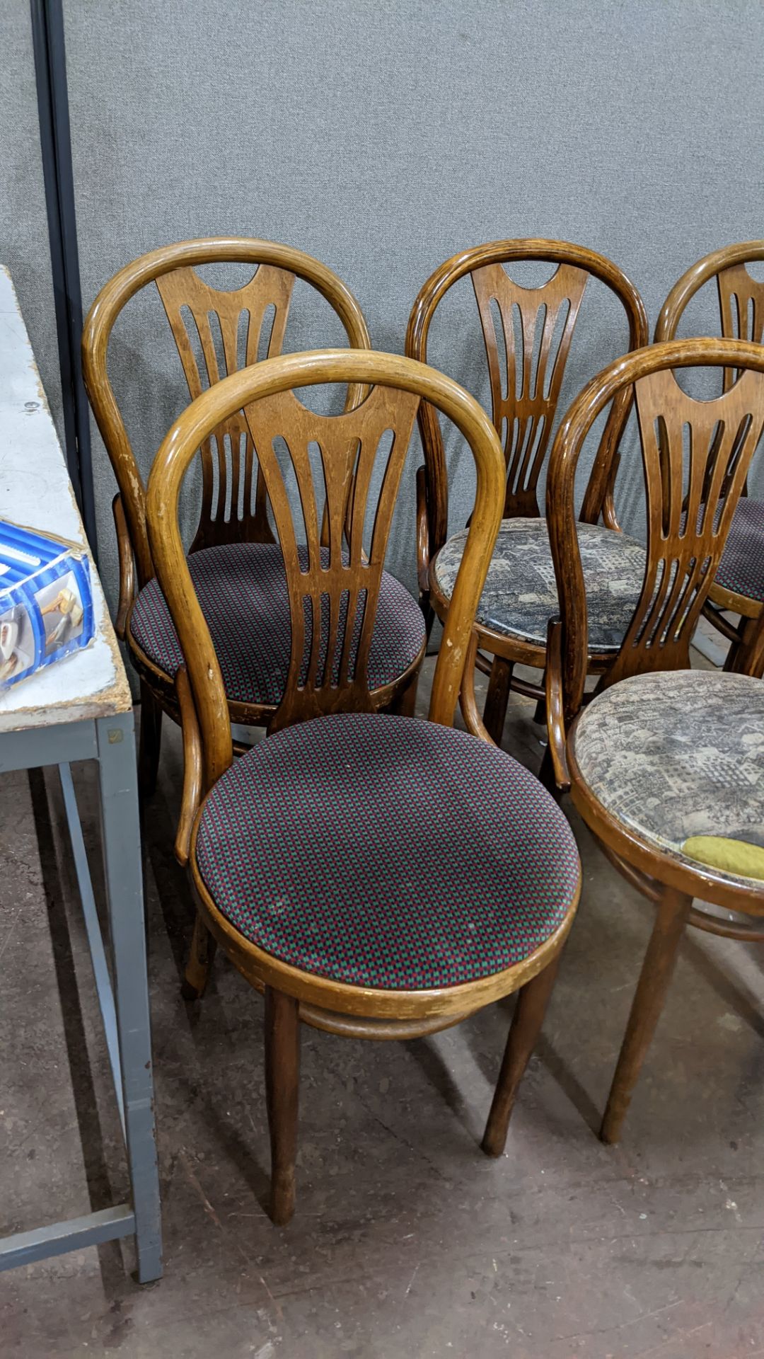 6 off upholstered wooden dining chairs - Image 3 of 6