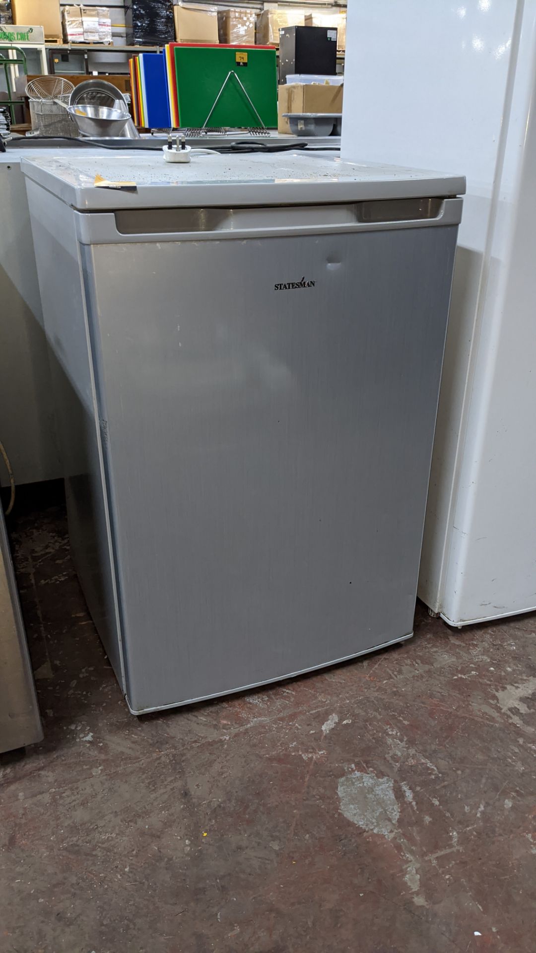 Statesman grey under counter freezer - Image 2 of 3