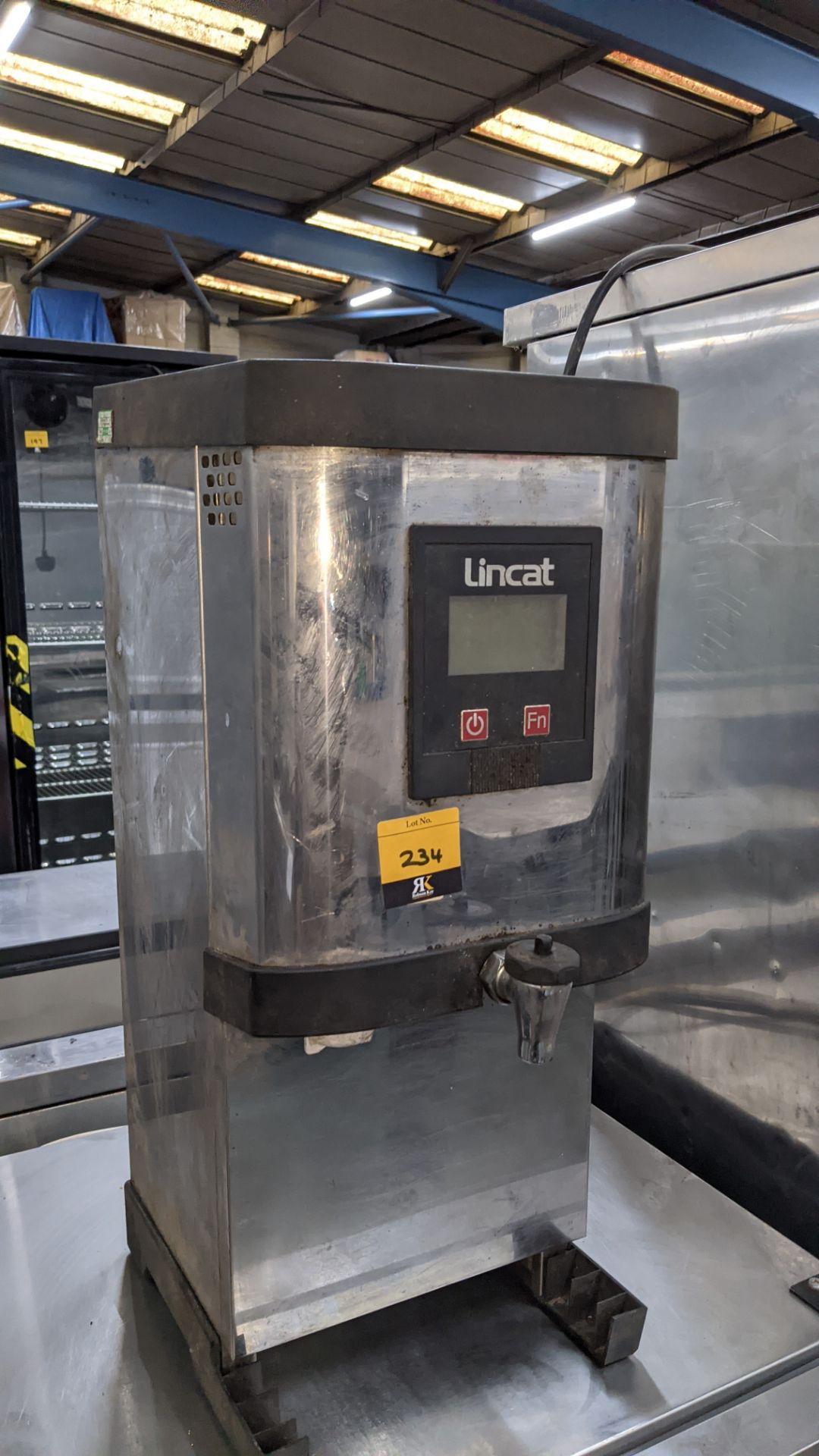 Lincat stainless steel digital urn - no drip tray - Image 2 of 5