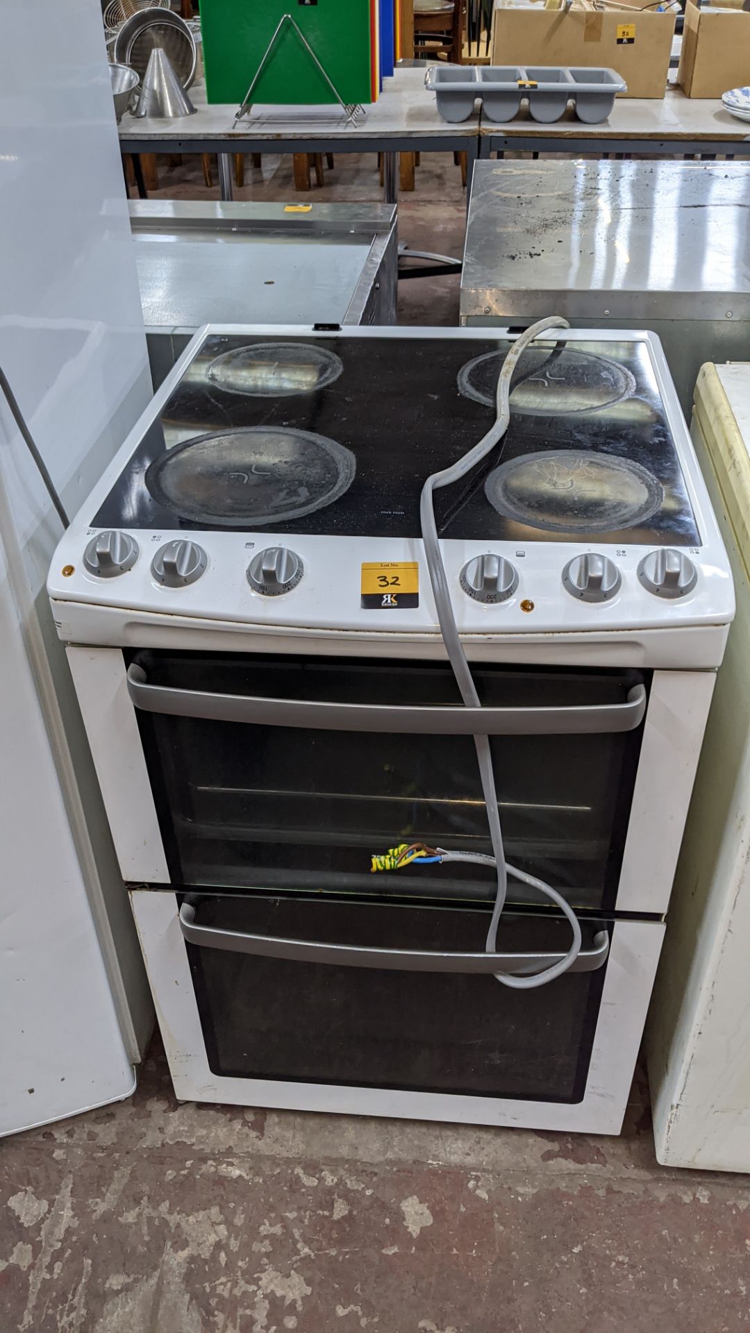 Zanussi electric 4 ring oven - Image 4 of 4