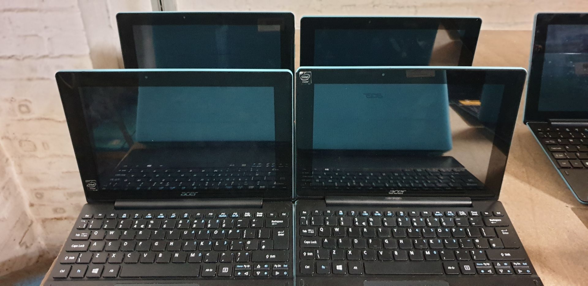 8 off Acer Switch 10E Atom computers with touchscreen displays & detachable keyboards. No power pack - Image 9 of 23