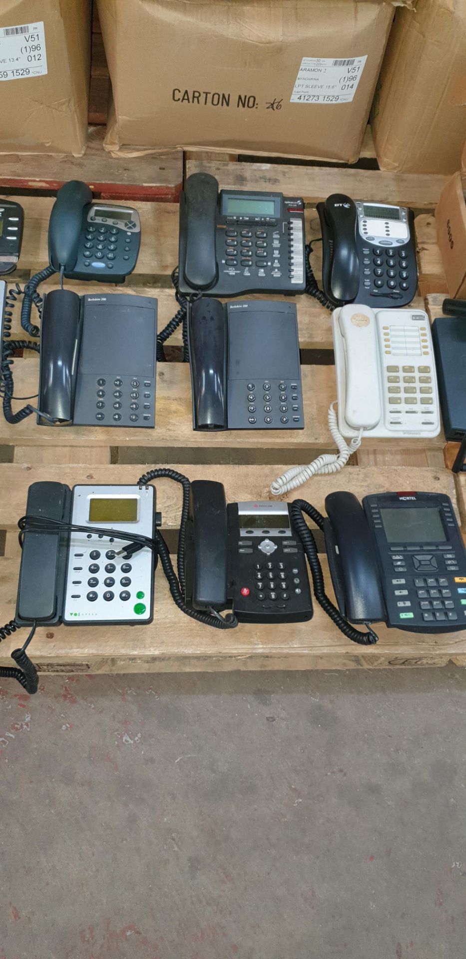 16 off assorted telephone handsets by Polycom, Cisco, Splicecom, Nortel & others - Image 3 of 8