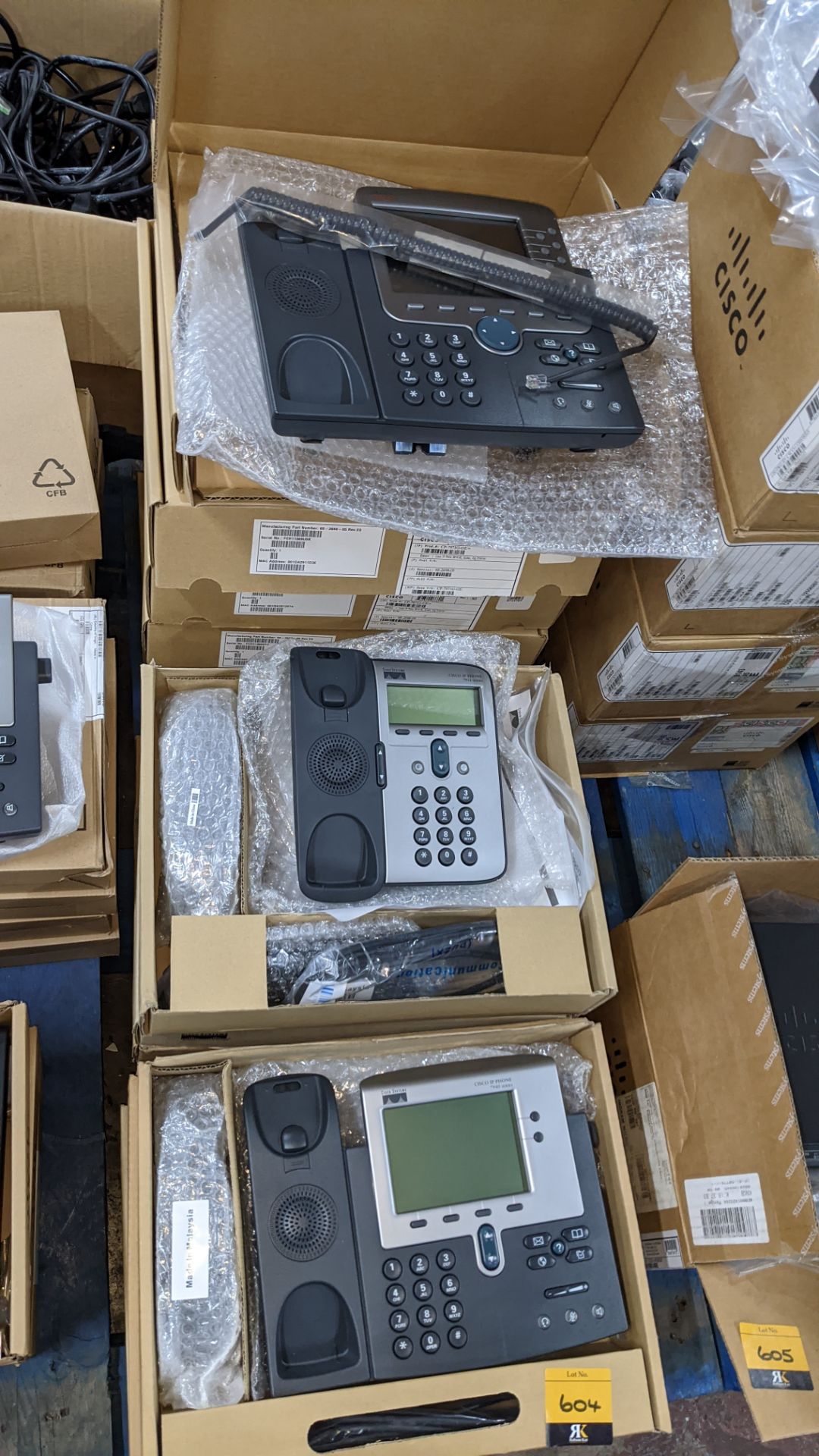 13 off Cisco handsets, model 7940, 7911 & 7971. Appear to be new & unused in Cisco branded boxes - Image 6 of 6
