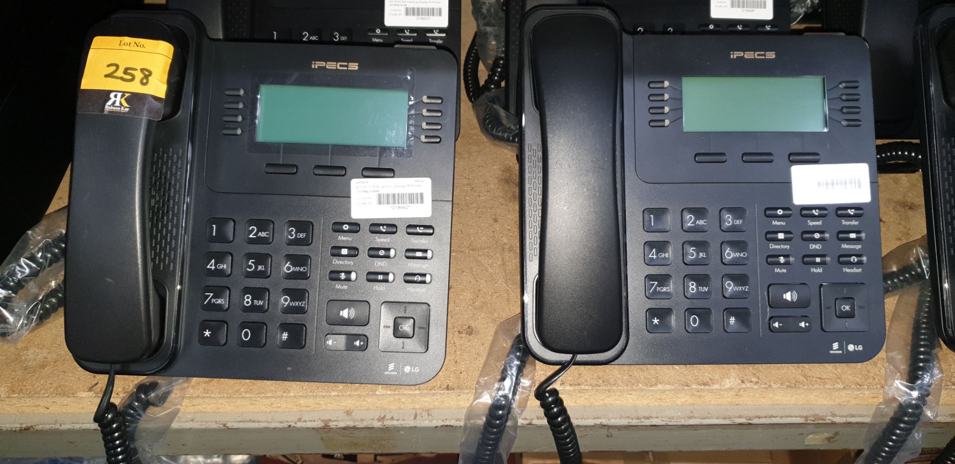 13 off iPECS IP phone handsets, comprising 12 off model LIP-9030 & 1 off LIP model 9020 with 24 butt - Image 2 of 8