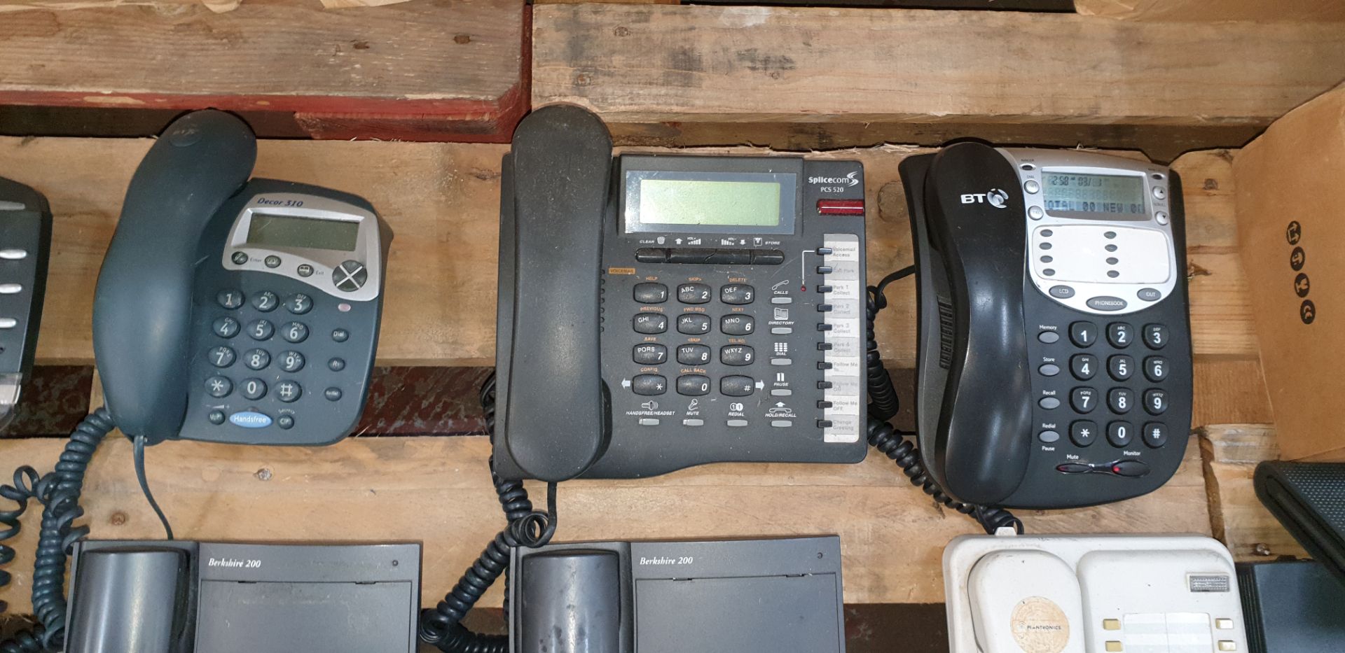 16 off assorted telephone handsets by Polycom, Cisco, Splicecom, Nortel & others - Image 8 of 8