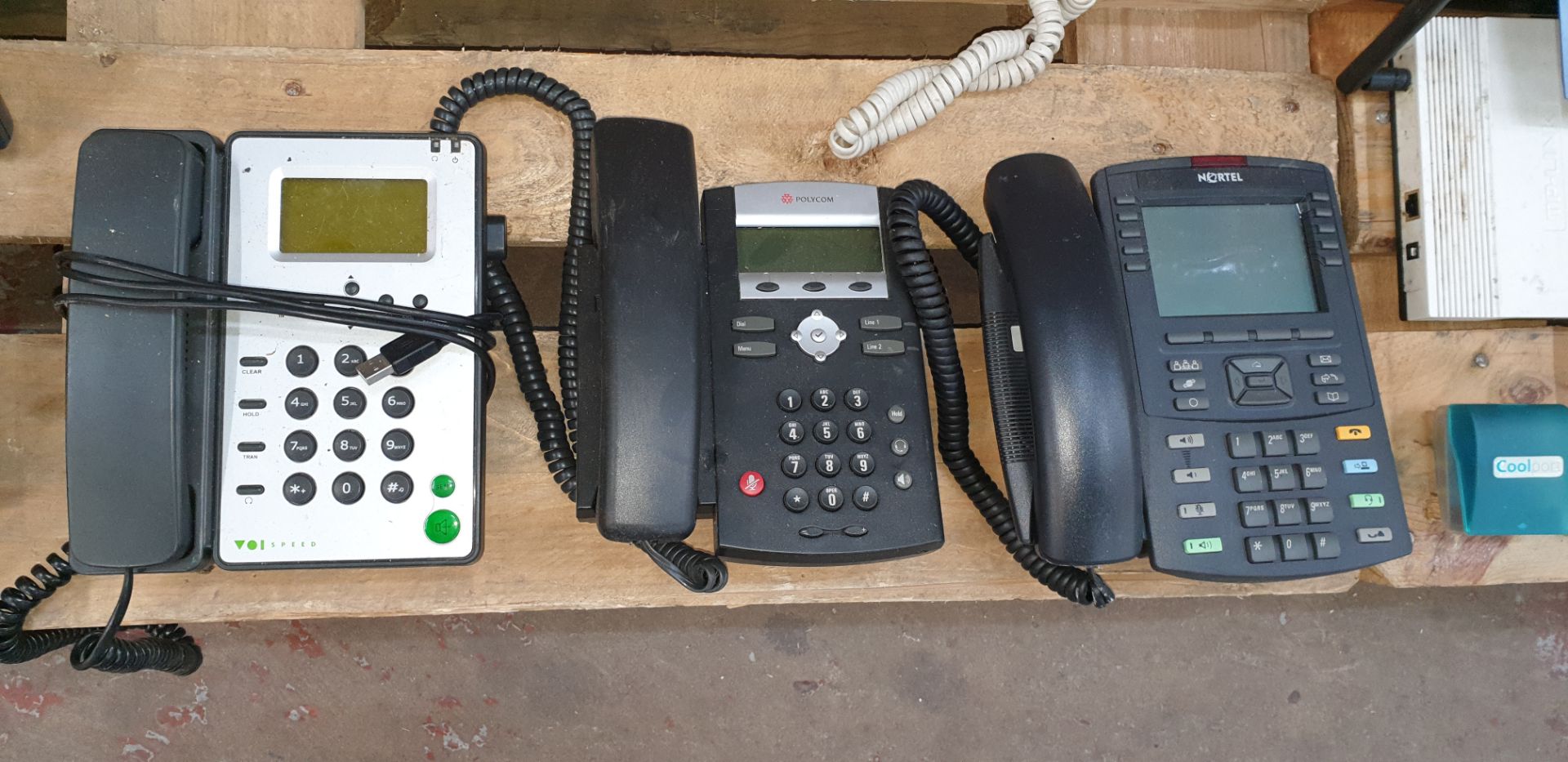 16 off assorted telephone handsets by Polycom, Cisco, Splicecom, Nortel & others - Image 6 of 8
