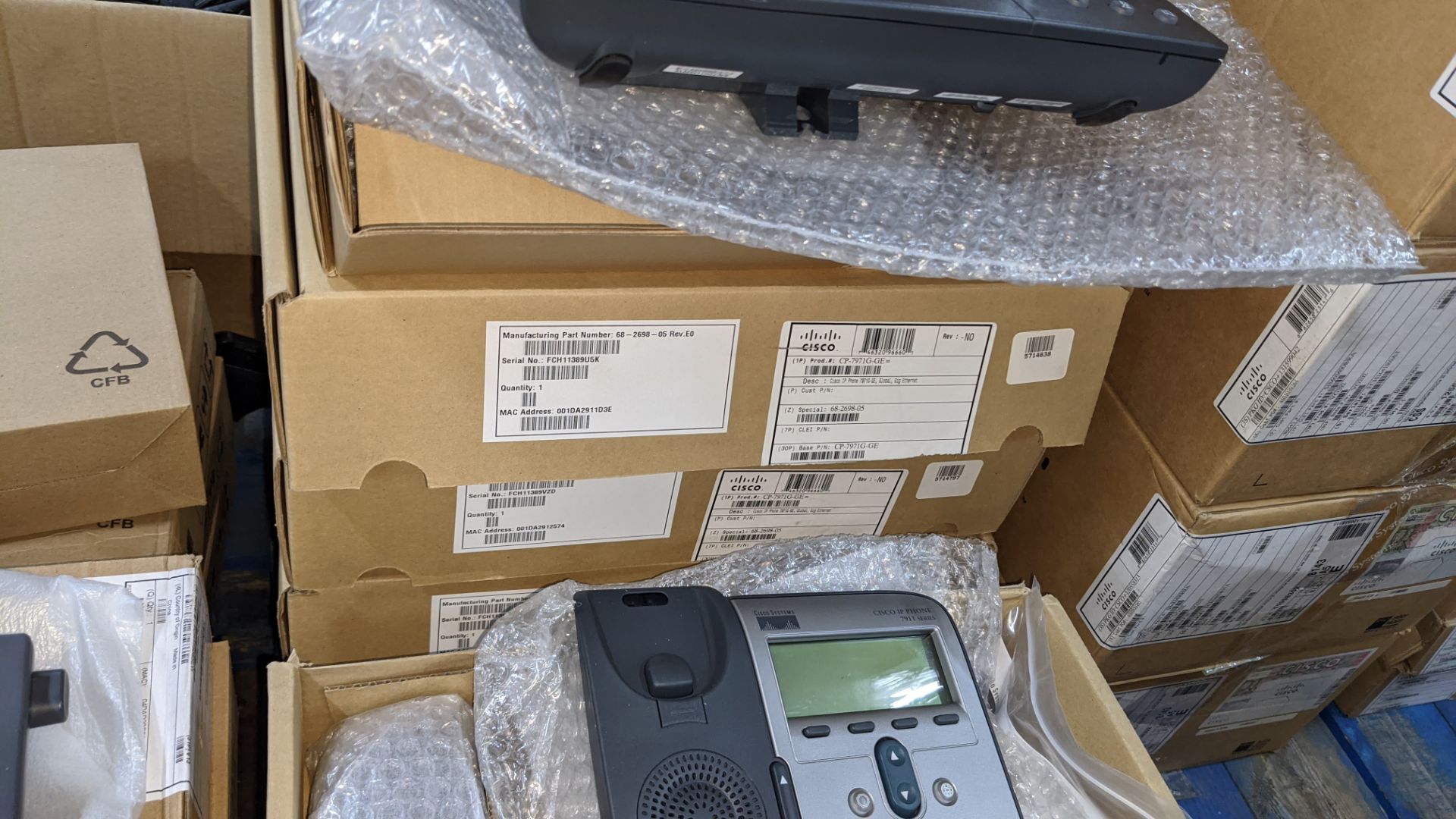 13 off Cisco handsets, model 7940, 7911 & 7971. Appear to be new & unused in Cisco branded boxes - Image 5 of 6