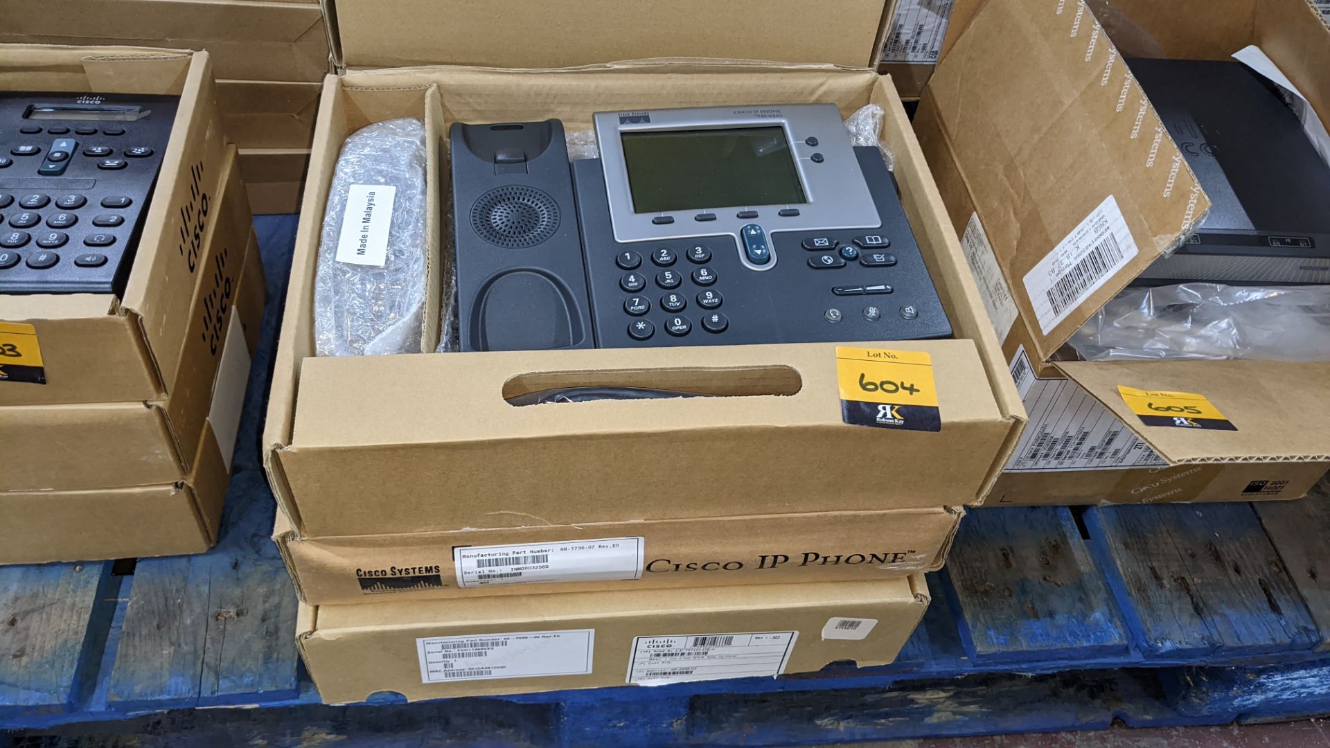 13 off Cisco handsets, model 7940, 7911 & 7971. Appear to be new & unused in Cisco branded boxes - Image 3 of 6