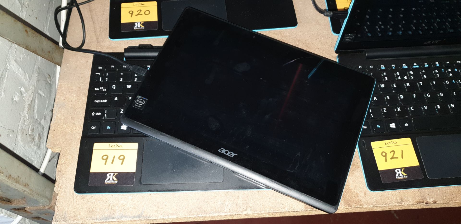 Acer notebook comprising touchscreen tablet and detachable keyboard Aspire Switch 10 E, Atom Z3735F - Image 8 of 13