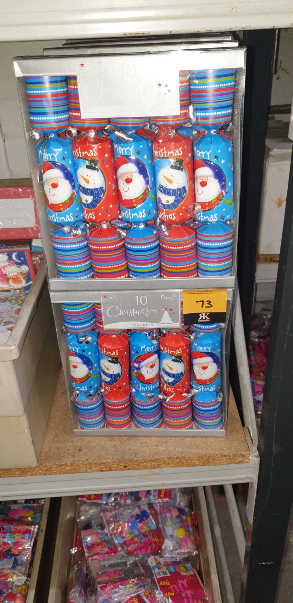 14 boxes, each containing 10 Christmas crackers