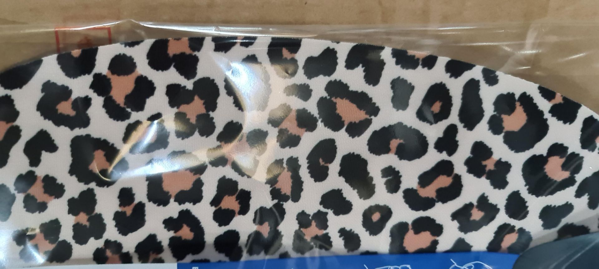 100 off adult face masks, individually packaged, in leopard print - Image 3 of 7