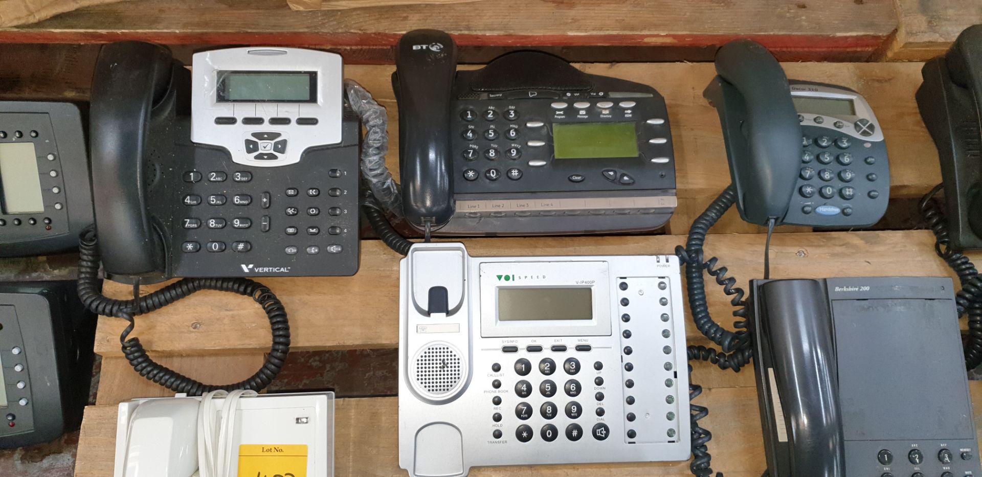 16 off assorted telephone handsets by Polycom, Cisco, Splicecom, Nortel & others - Image 5 of 8