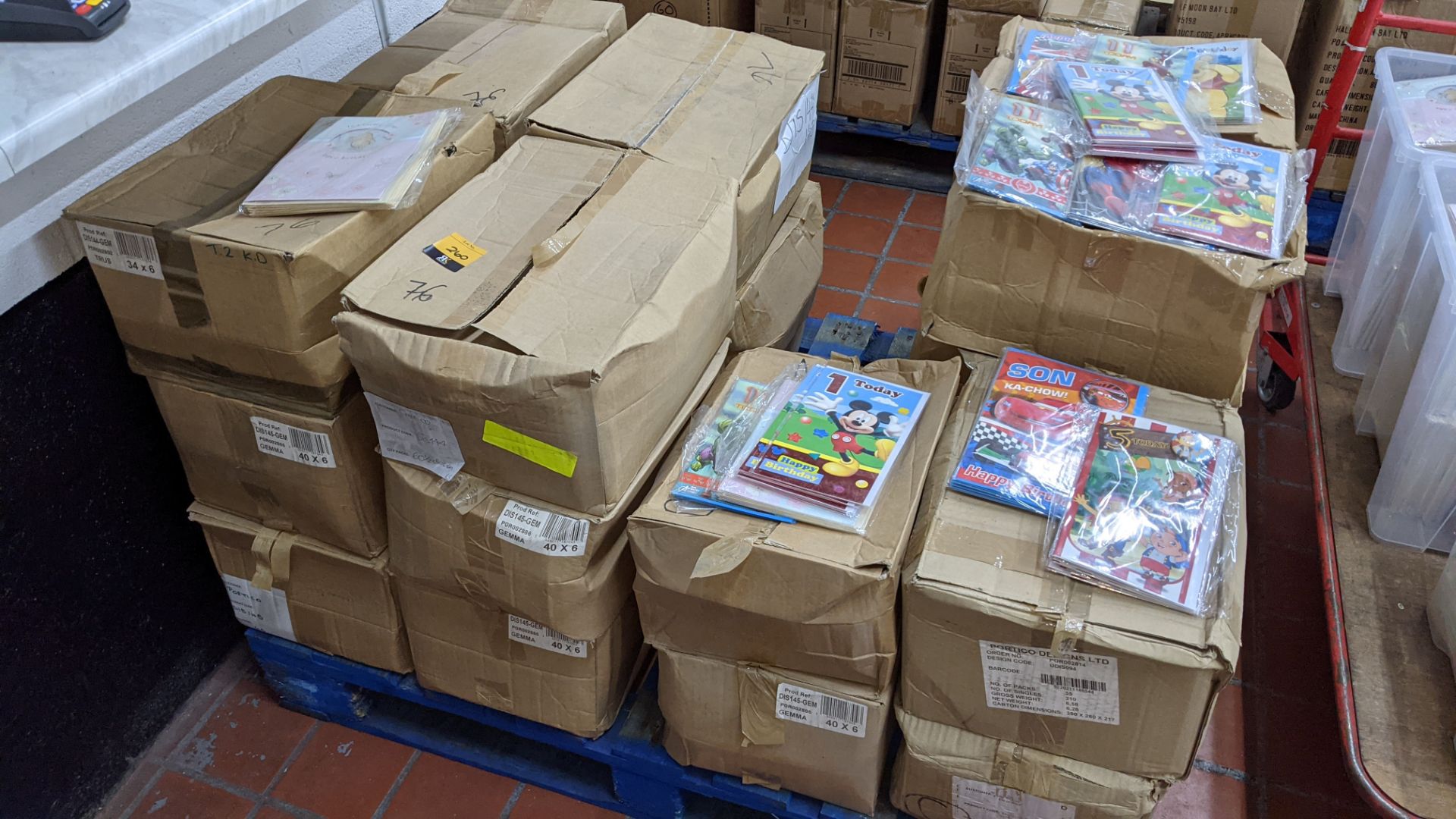 The contents of a pallet of assorted greetings cards comprising 10 boxes of Disney & other branded a - Image 2 of 6