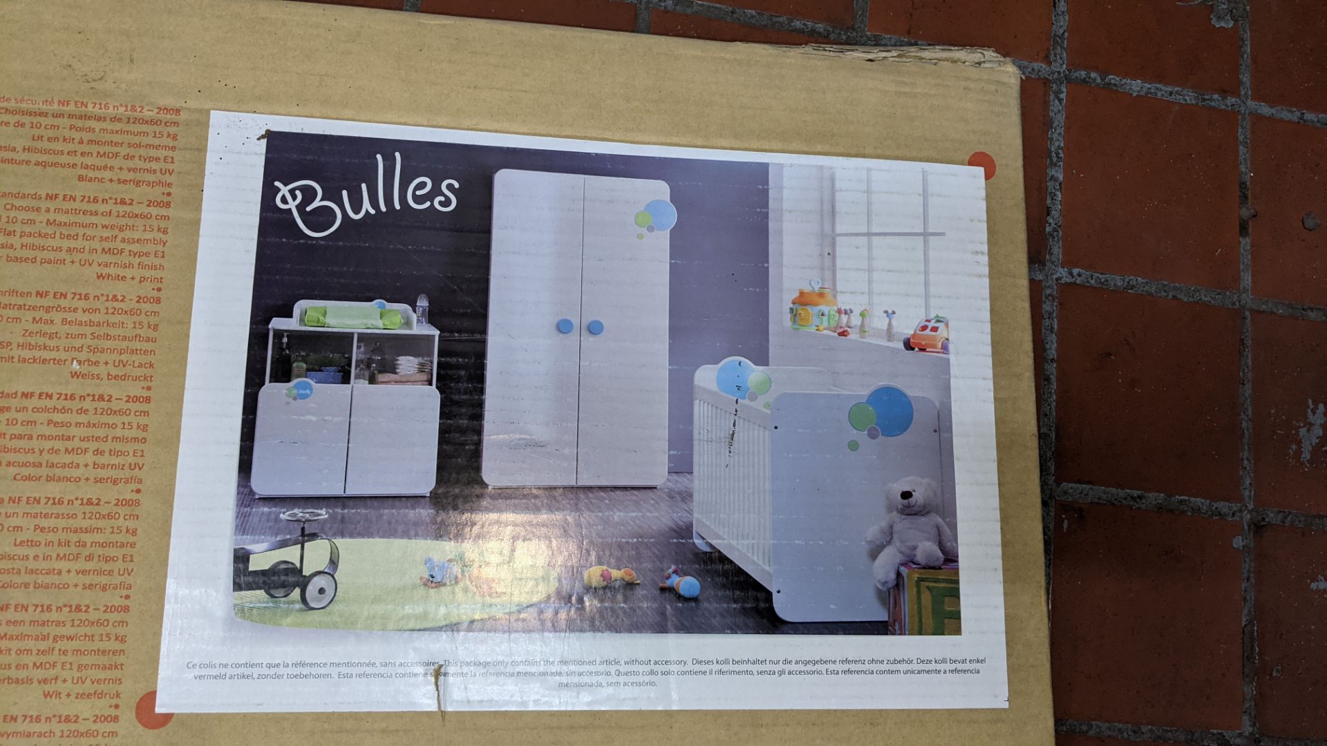 Bulles baby's cot