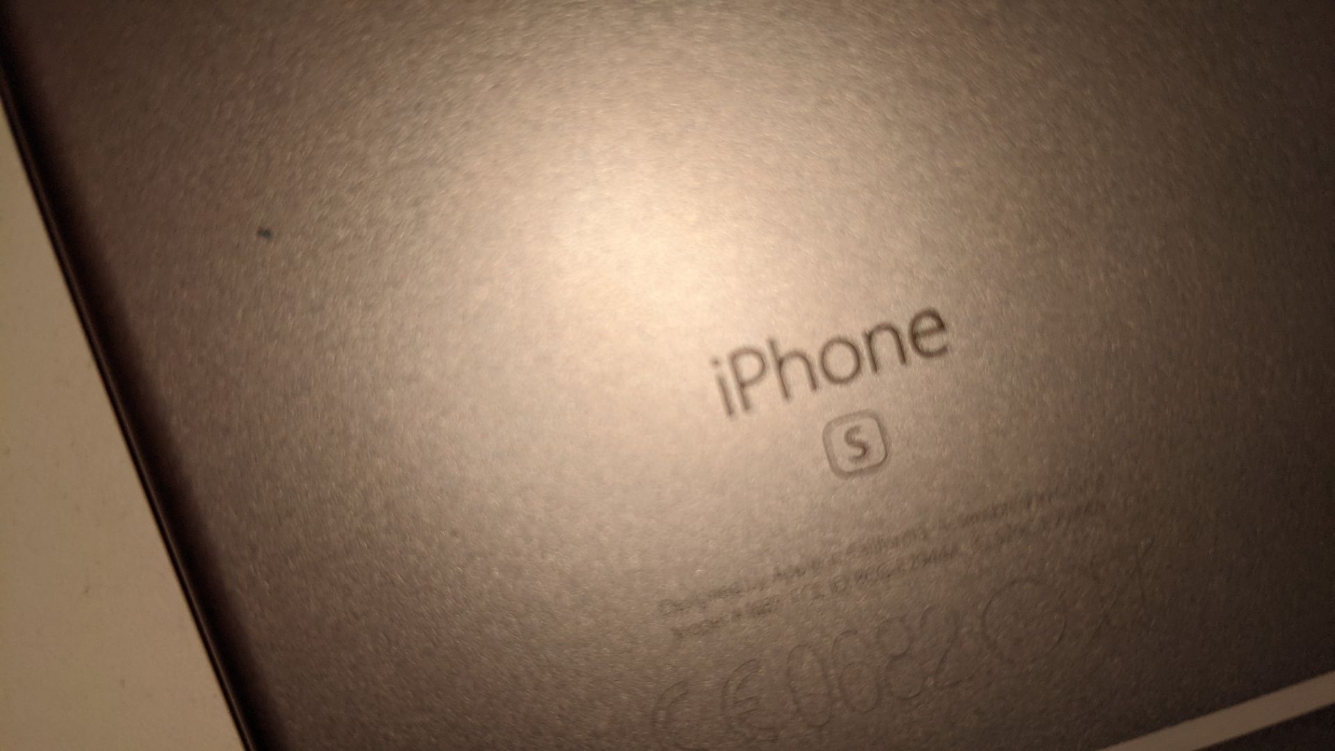 Apple iPhone 6s Plus (32 Gb) in space grey - Image 18 of 38