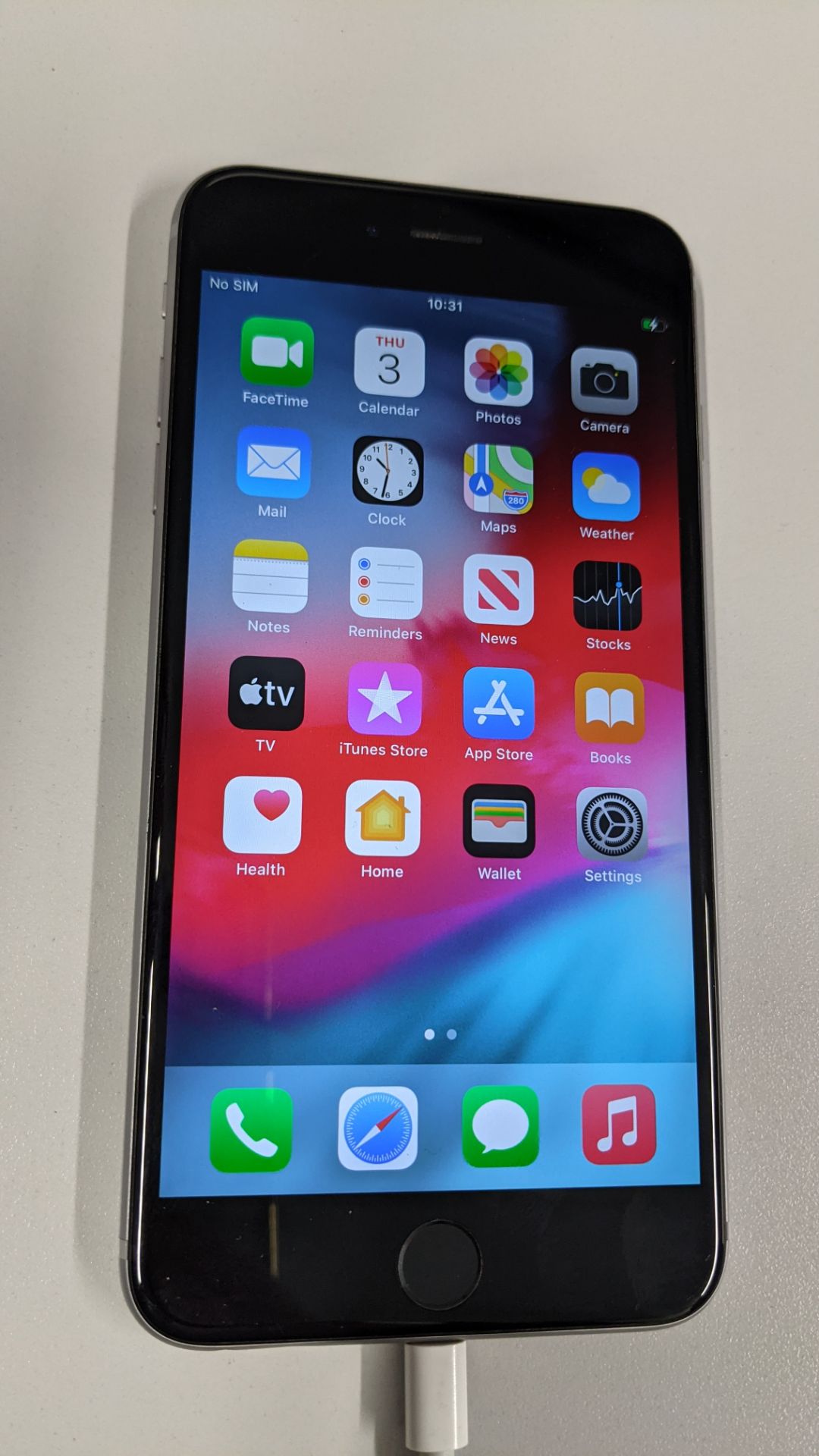 Apple iPhone 6s Plus (32 Gb) in space grey - Image 33 of 38