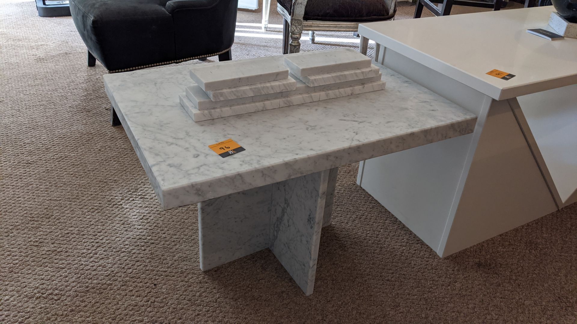 Small granite table with optional loose feet, tabletop measuring 700 x 500mm, height of table approx - Image 2 of 6