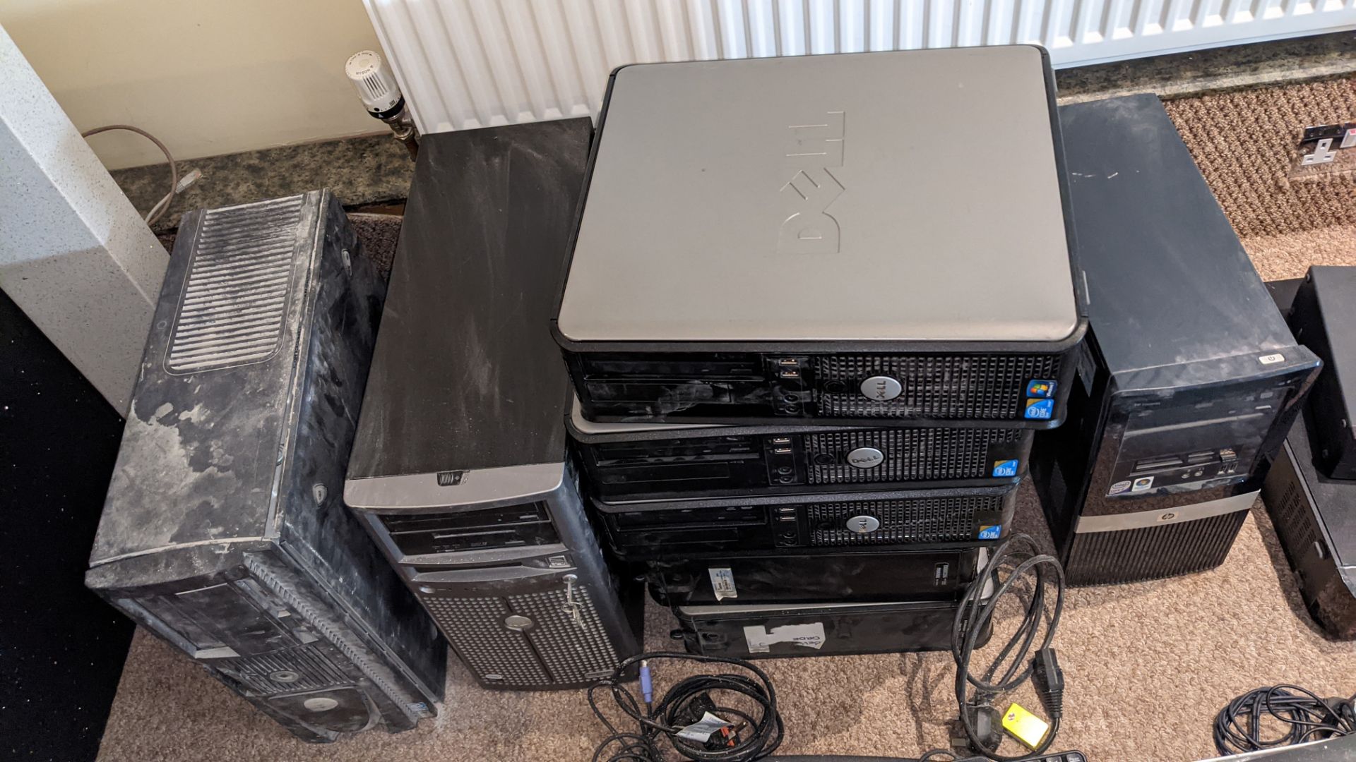 Quantity of IT equipment comprising router cabinet, approx. 10 desktop computers plus monitors, keyb - Image 15 of 21