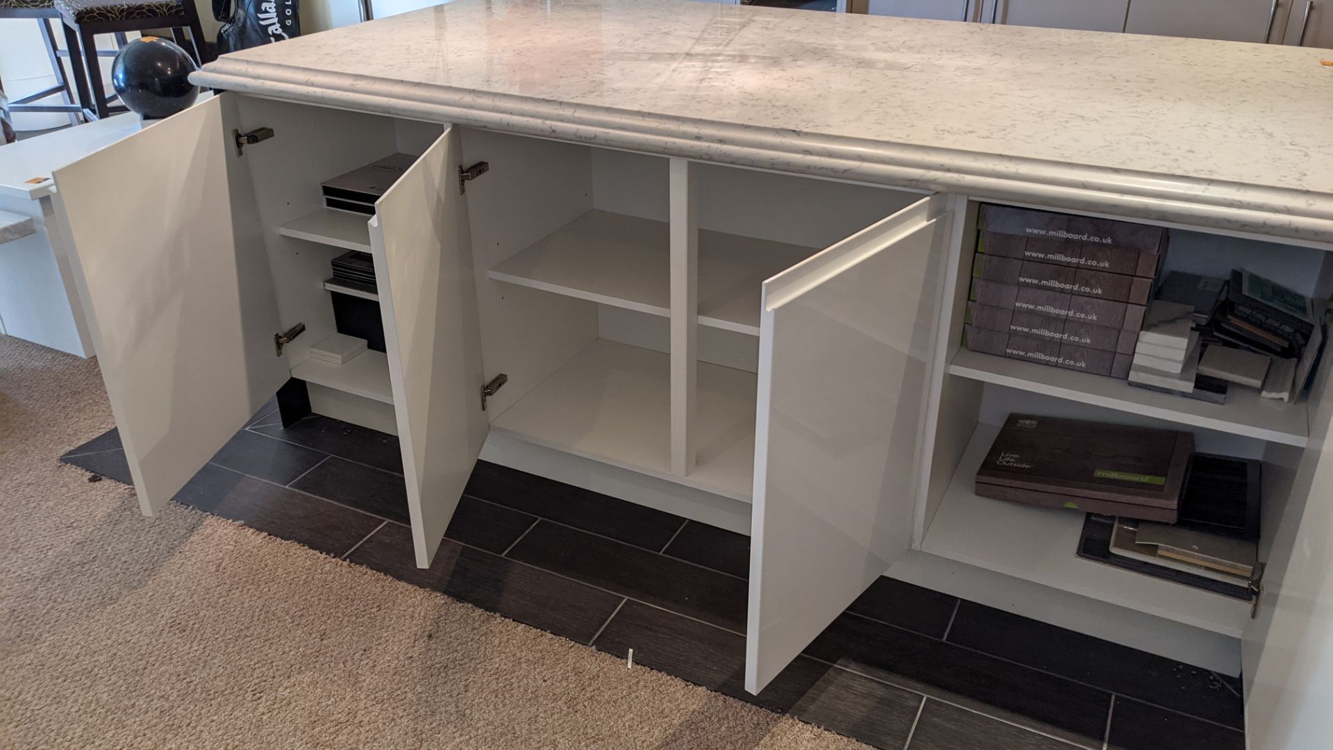 Large island unit with doors & drawers on each side approx. 2300 x 1270mm. The end panels & top appe - Image 13 of 16