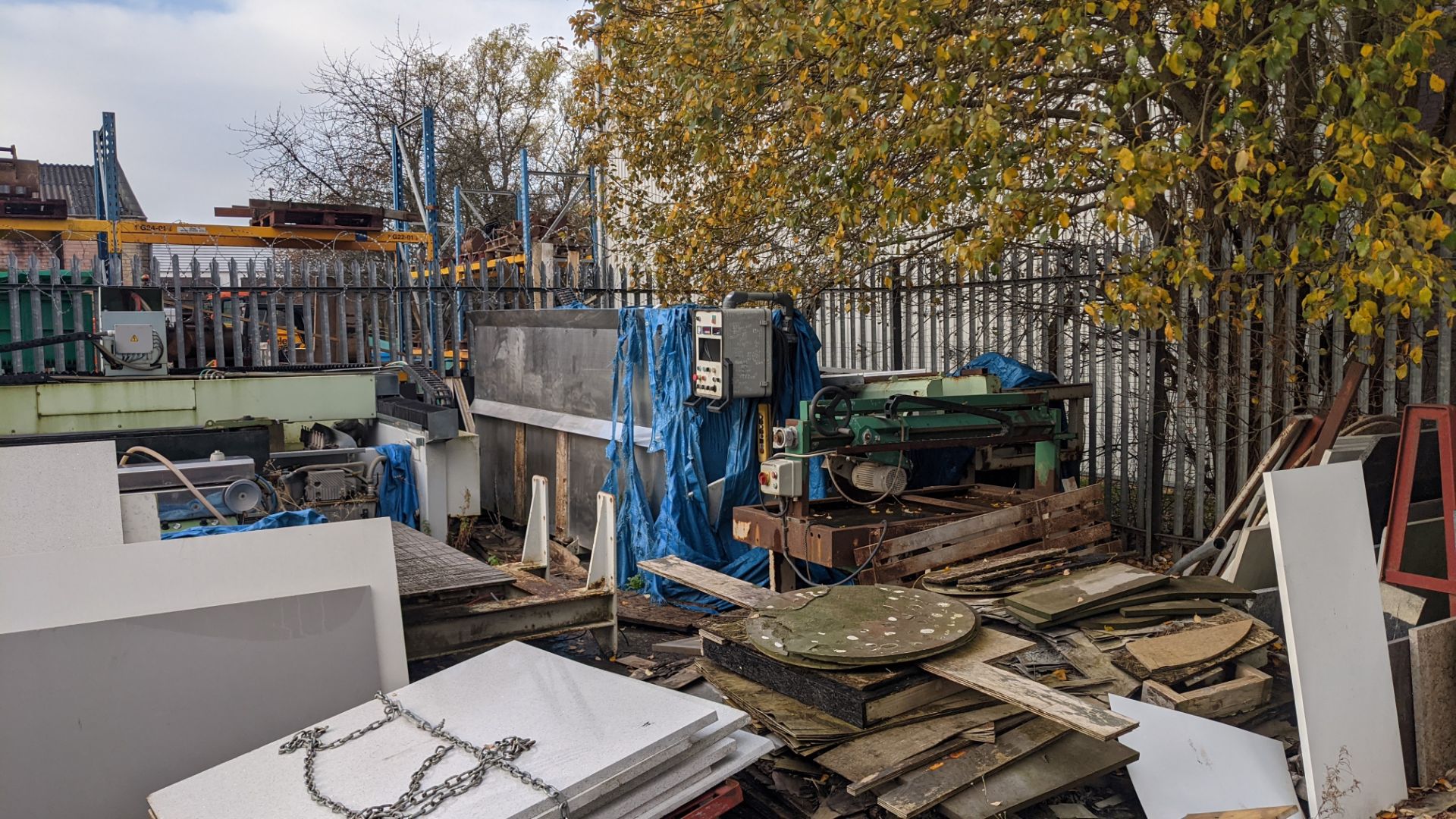 Quantity of machines in corner of yard including Cobalm model D15 6PM 3m CNC bridge saw, Marmo Mecca - Image 46 of 53