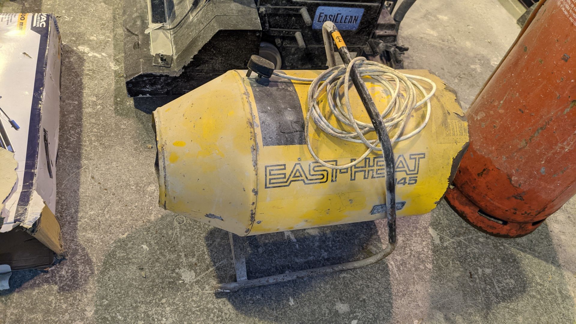 Easi-Heat model 145 industrial space heater NB. Hose appears to be bolted to gas bottle (which appea - Image 3 of 5