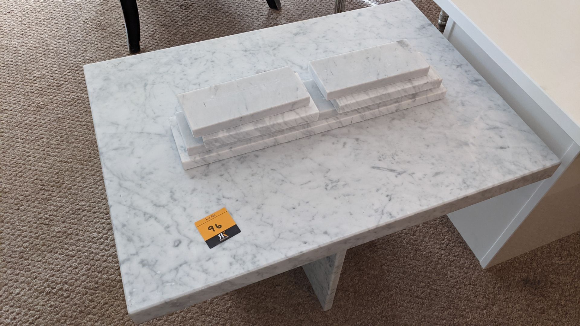 Small granite table with optional loose feet, tabletop measuring 700 x 500mm, height of table approx - Image 6 of 6