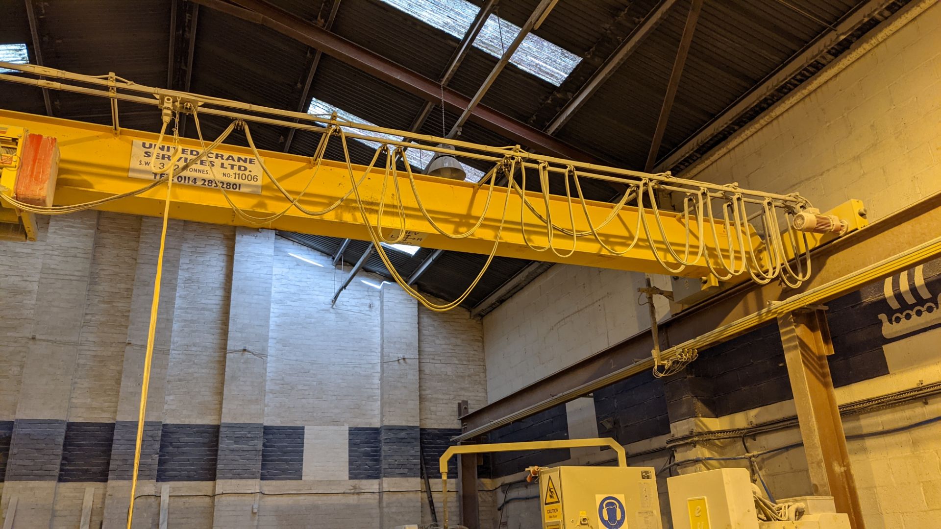 2001 Street overhead travelling crane with 3.2tonne capacity. Serial no. 11006. This lot comprises t - Image 4 of 28