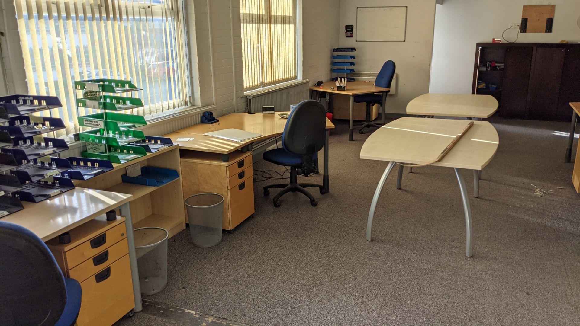 The furniture contents of a large open plan office. This lot effectively comprises all freestanding - Image 2 of 20