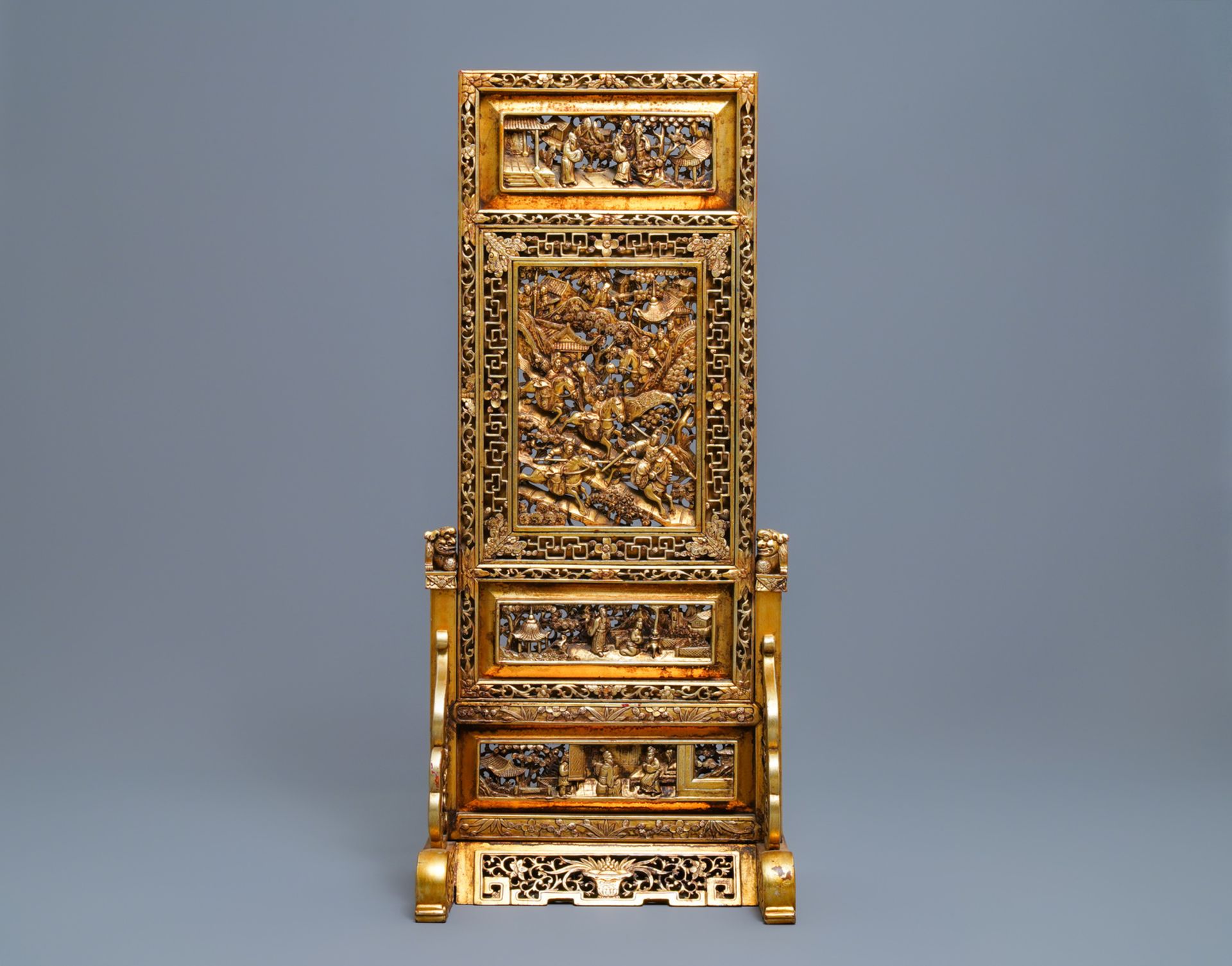 A Chinese gilt carved wood table screen for the Straits or Peranakan market, 19th C. - Image 2 of 9