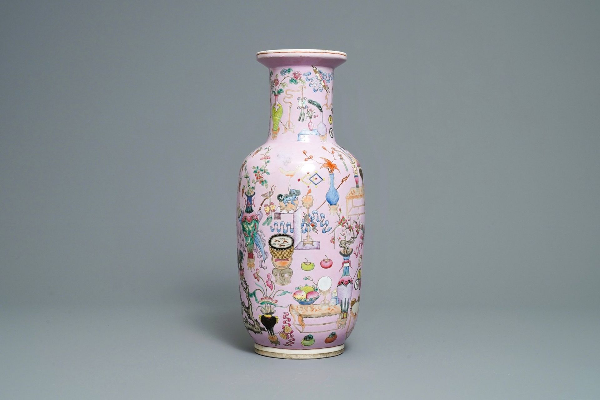 A Chinese famille rose pink-ground rouleau vase, 19th C. - Image 4 of 7