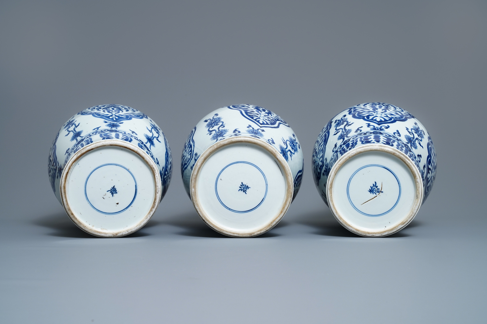 A large Chinese blue and white five-piece garniture with floral design, Kangxi - Image 10 of 10
