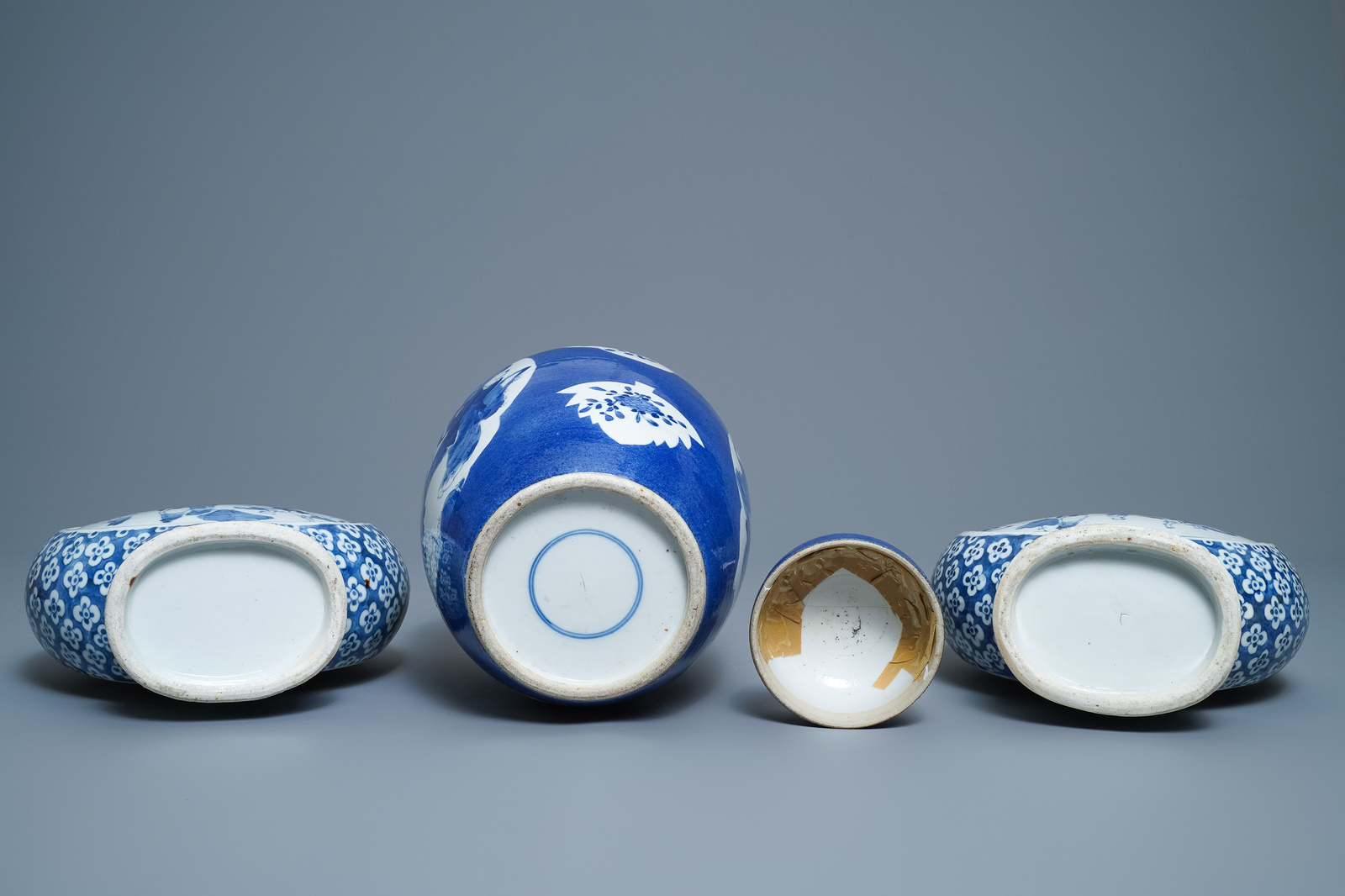 A pair of Chinese blue and white 'moonflask' vases and a covered jar, 19th C. - Image 6 of 6