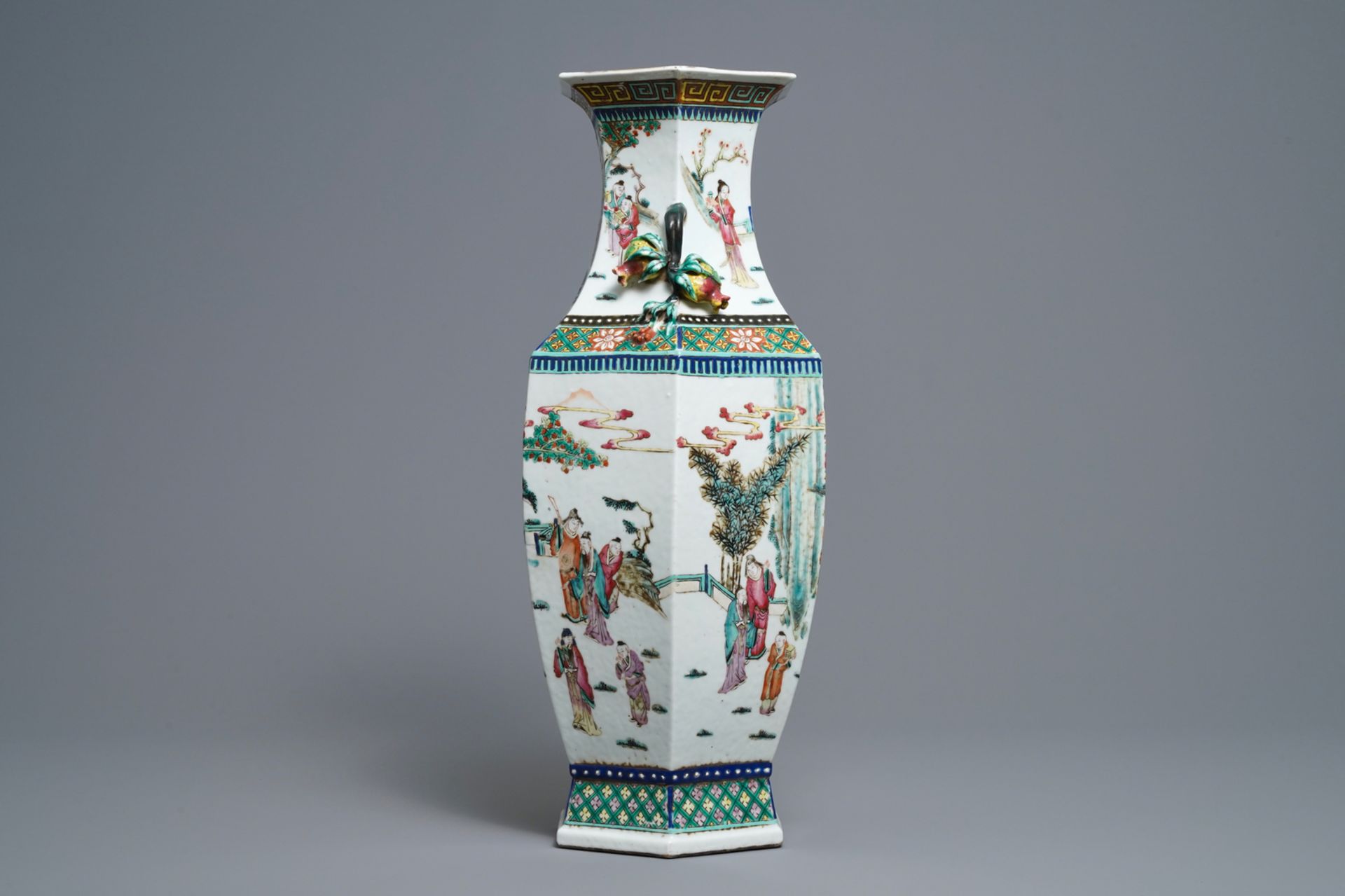 A Chinese hexagonal famille rose 'scholars' vase, 19th C. - Image 4 of 6