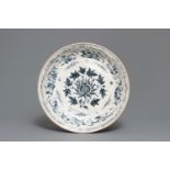 A Vietnamese blue and white 'lotus' dish, 15th C.