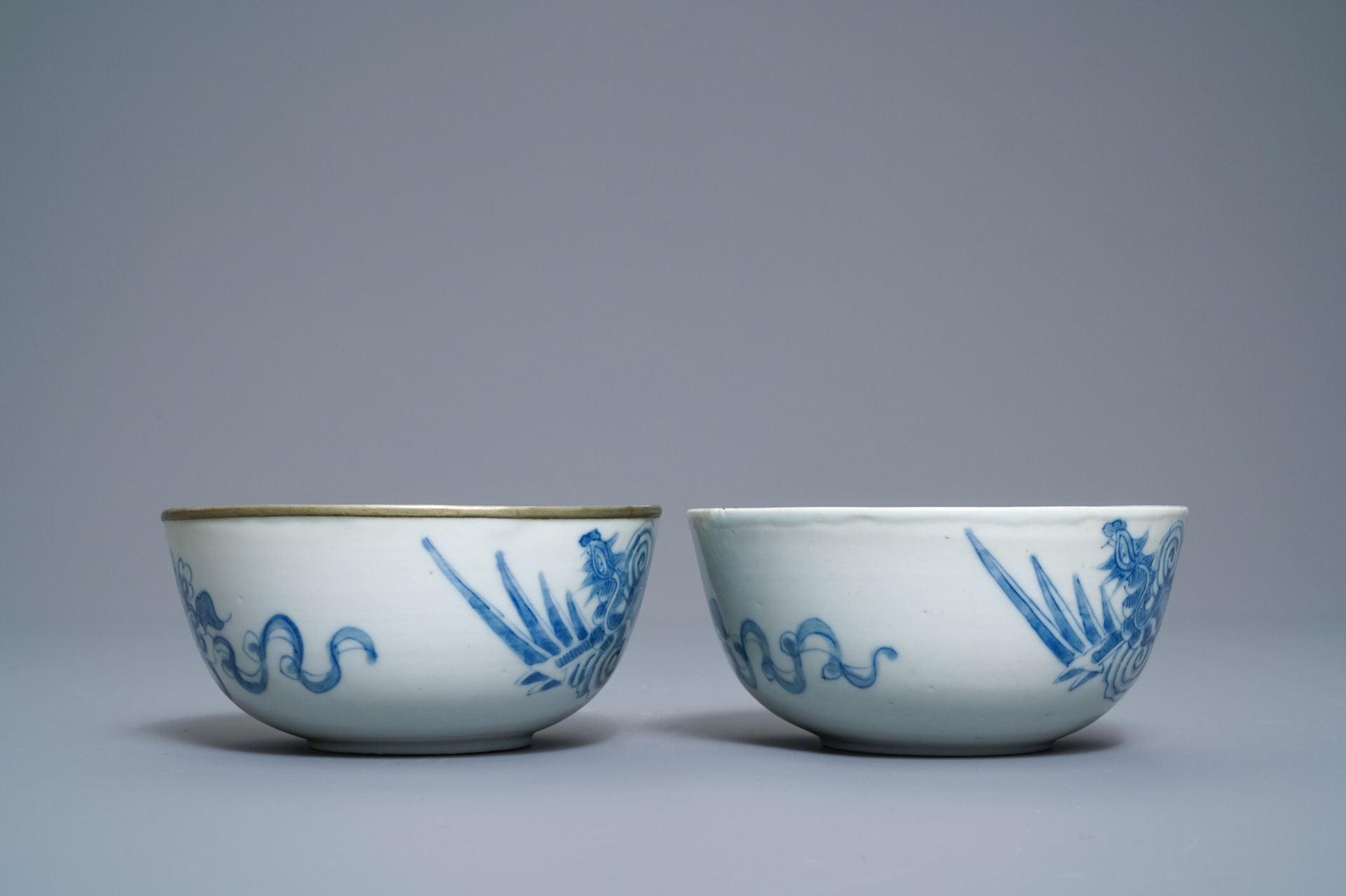Five Chinese blue and white Vietnamese market 'Bleu de Hue' bowls, 19th C. - Image 12 of 14