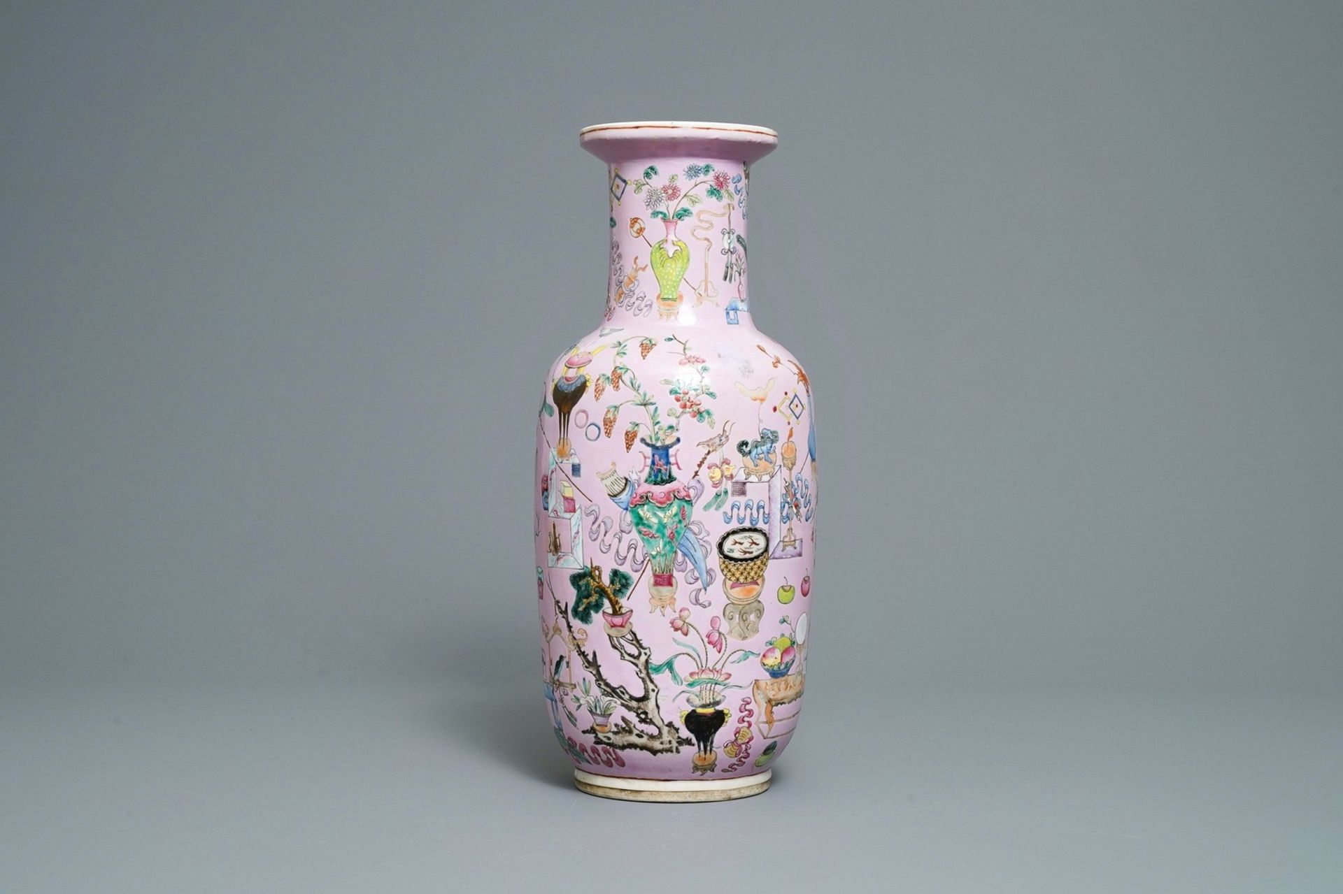 A Chinese famille rose pink-ground rouleau vase, 19th C. - Image 5 of 7