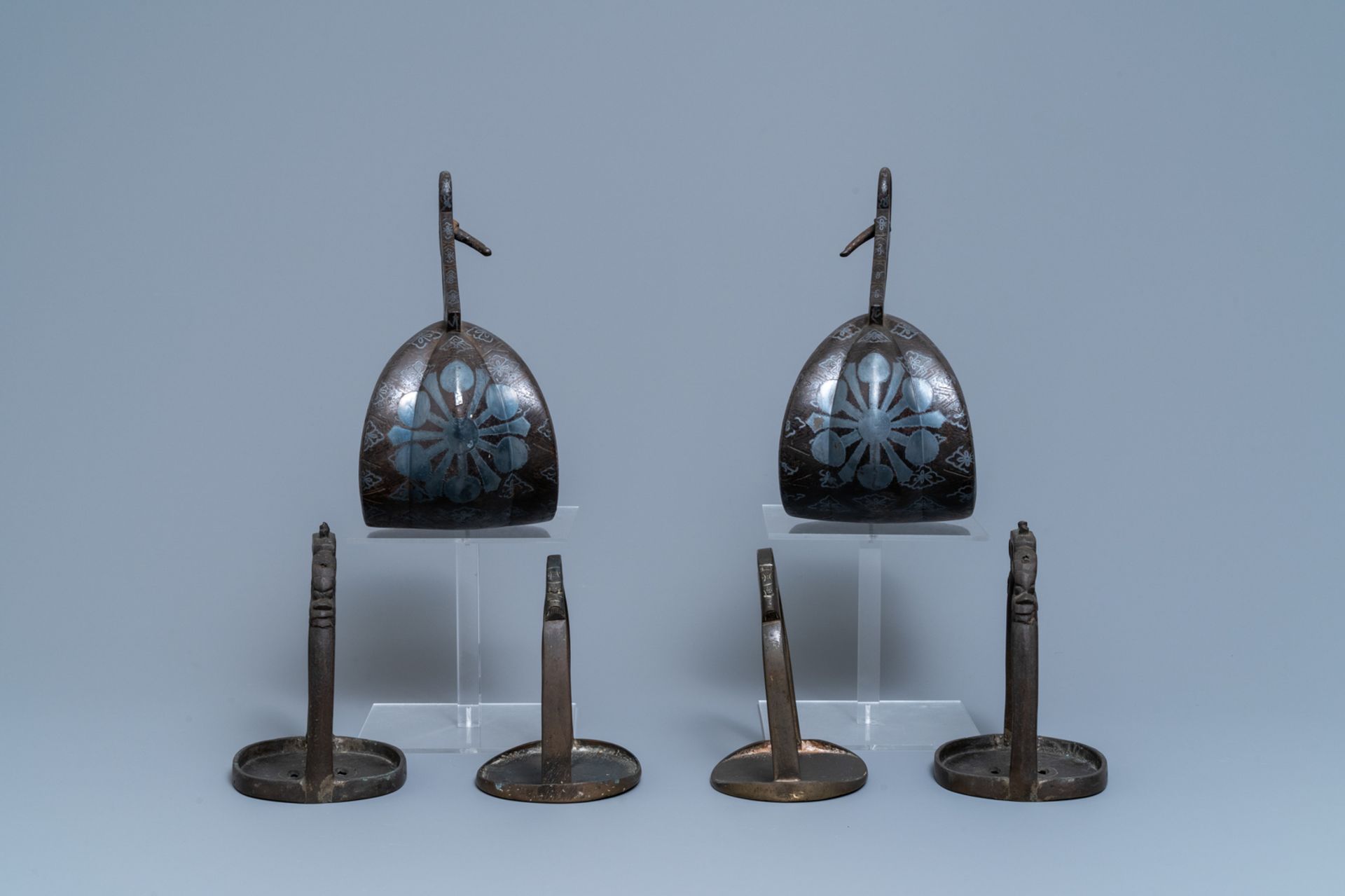 Five pairs of Chinese and Japanese stirrups, 18/19th C. - Image 10 of 13